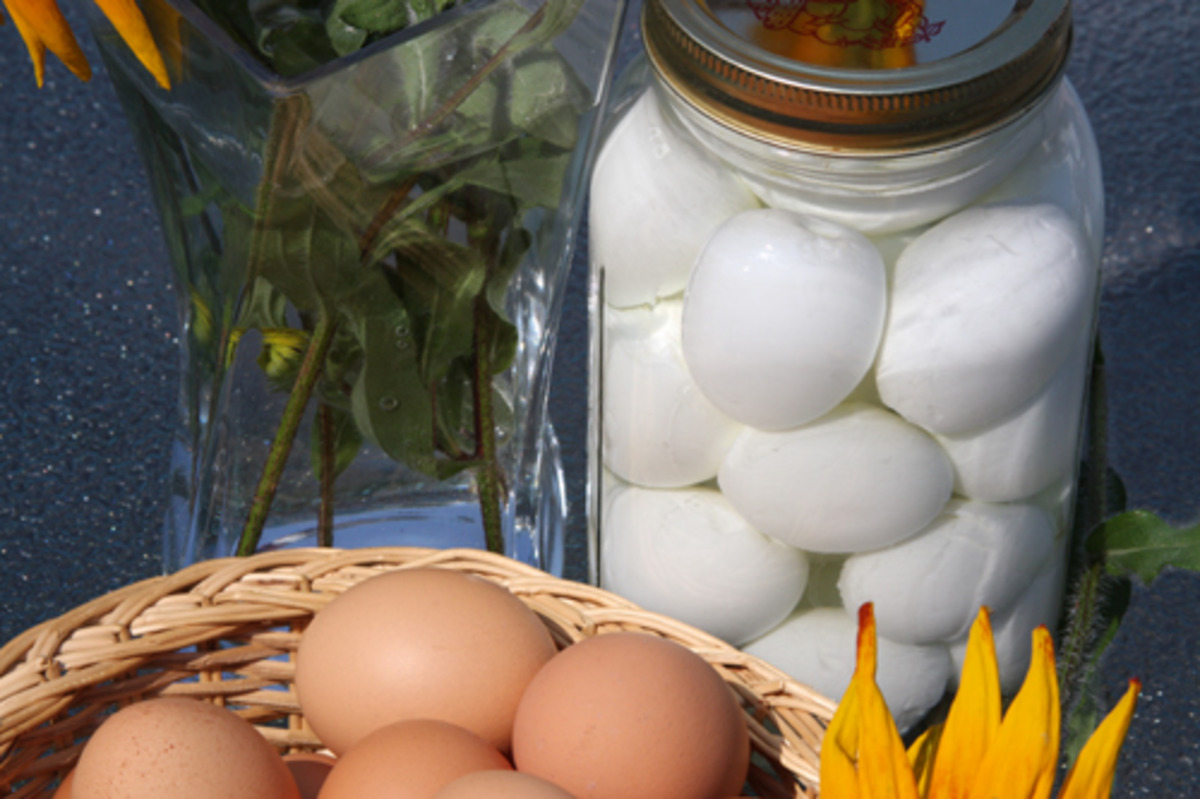 Spiced Pickled Eggs image