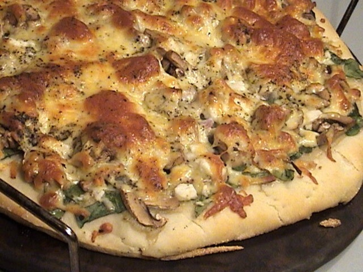 Spinach Feta Pizza (6 WW points) image