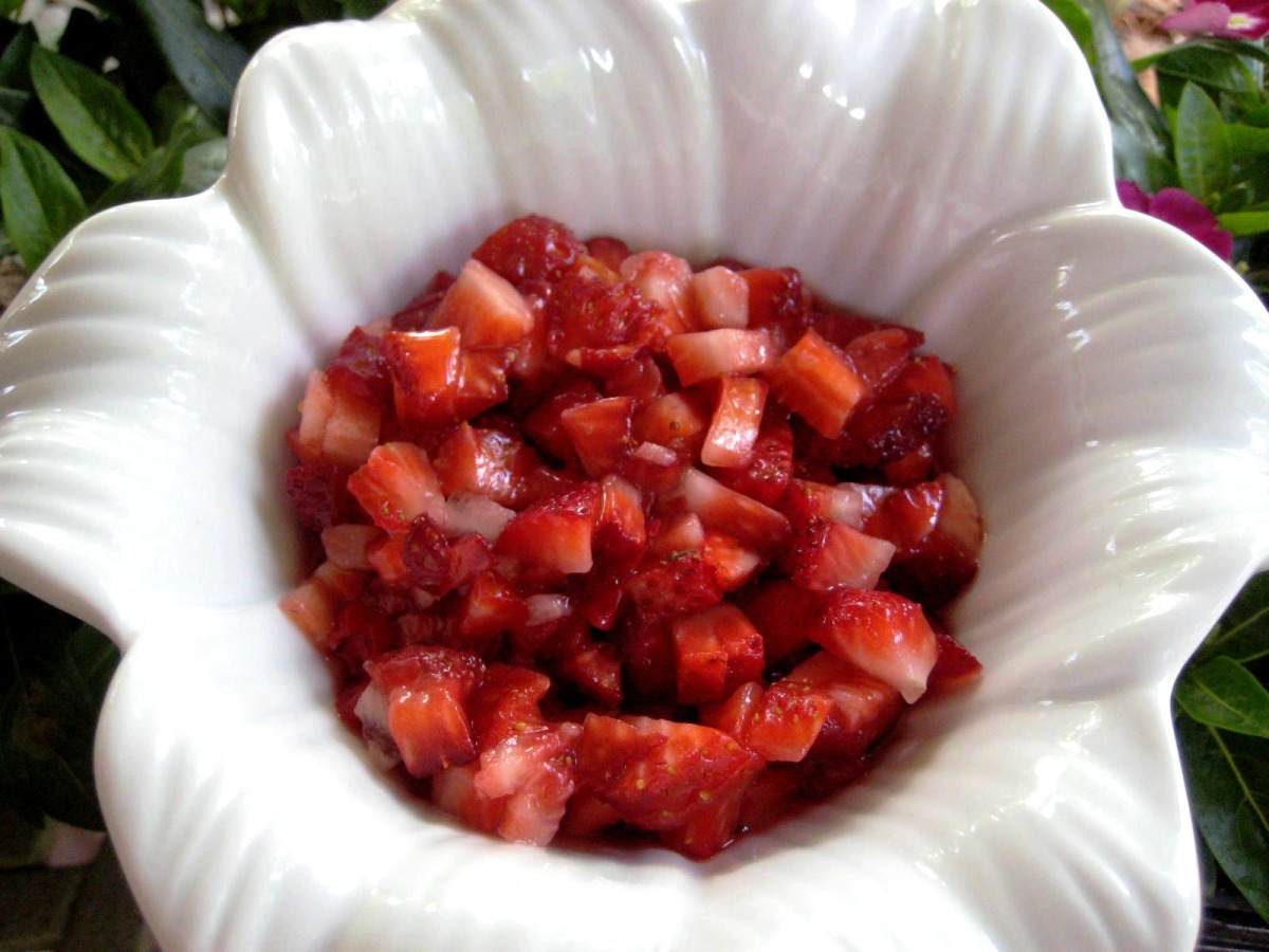 Macerated Strawberries - Easy Sugared Strawberries Recipe