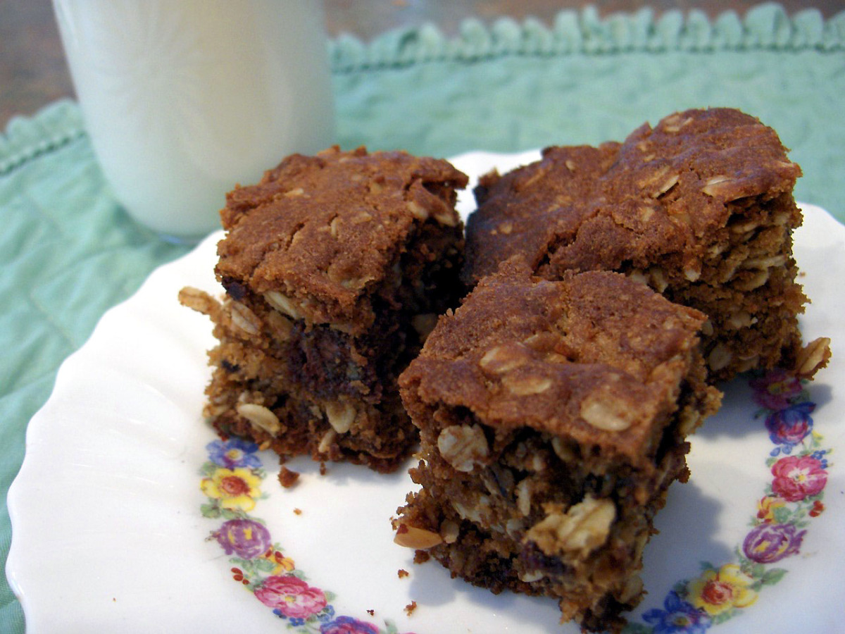 Peanut Butter Oatmeal Bars Recipe