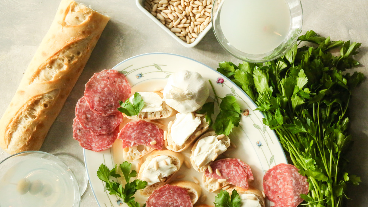 Roasted Garlic Crostini-image