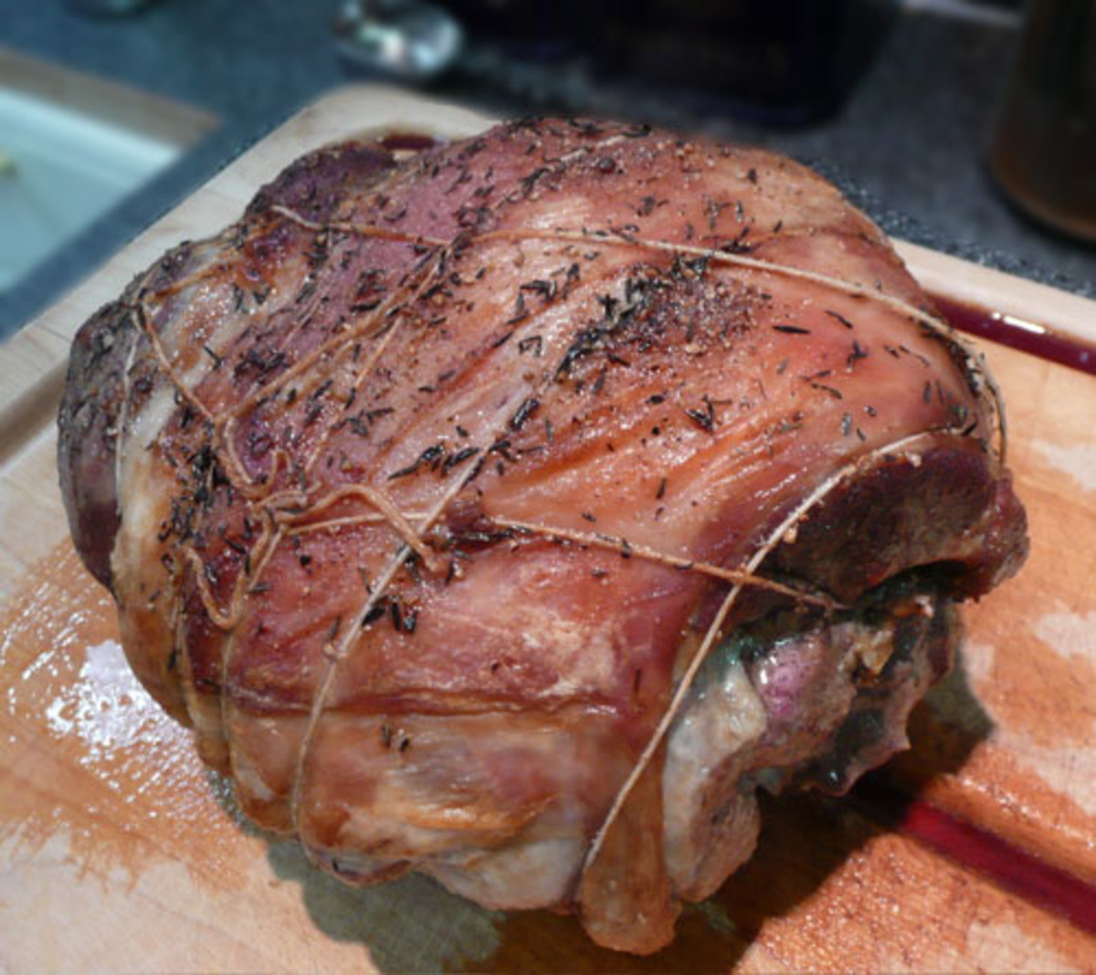 Lamb Leg Stuffed with Herbed Leek Dressing_image