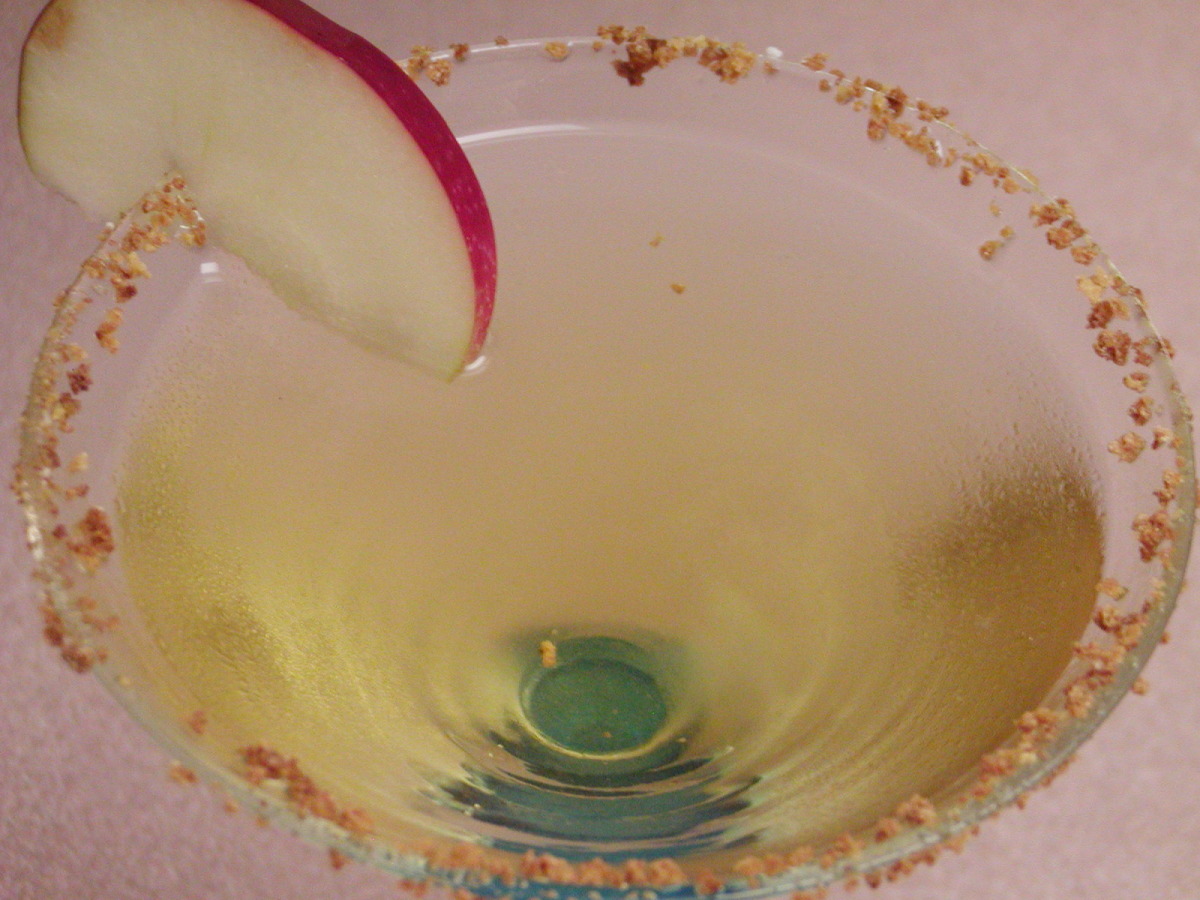 Apple Pie Martini