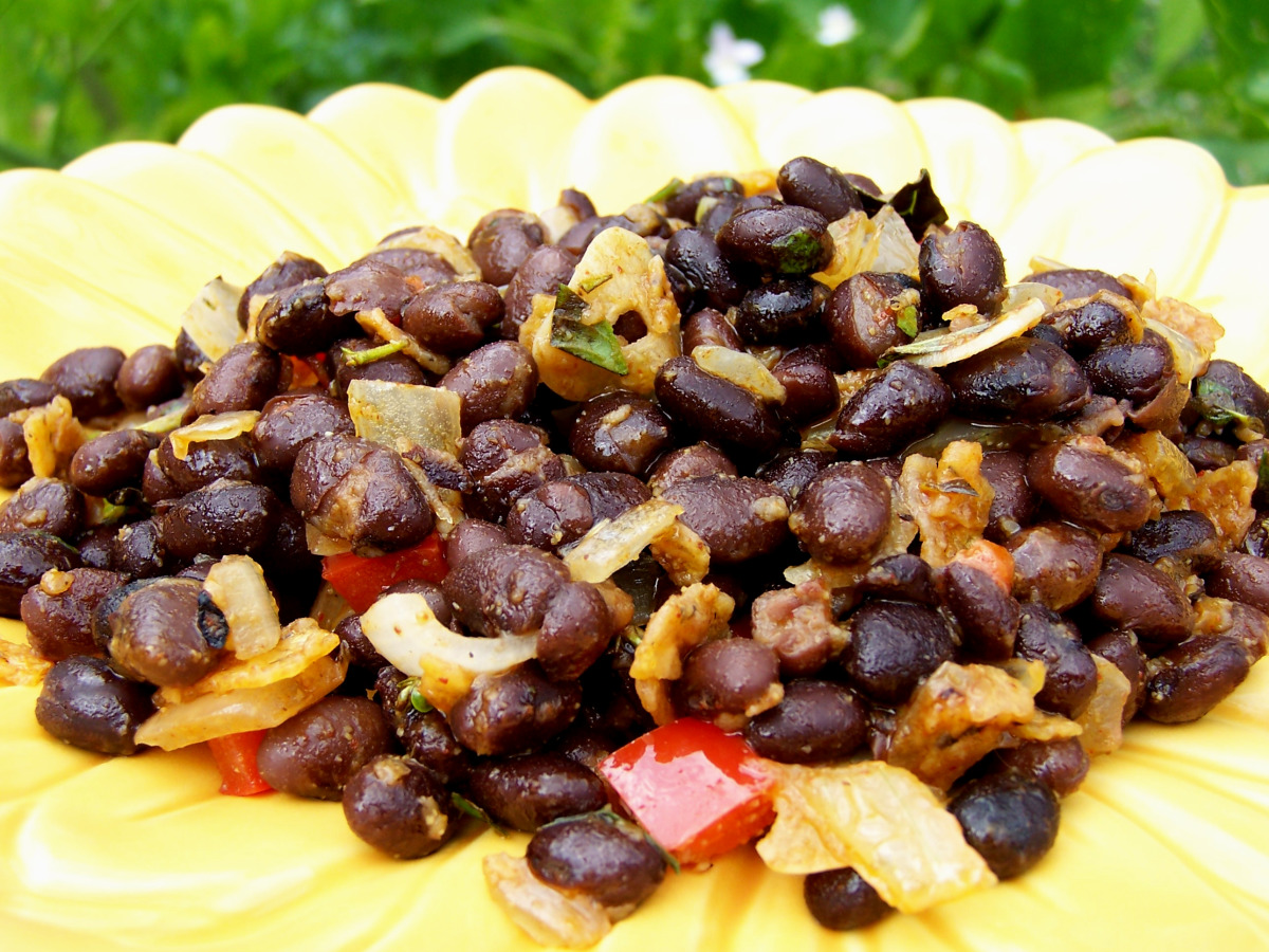 Copycat Chili's Black Beans image