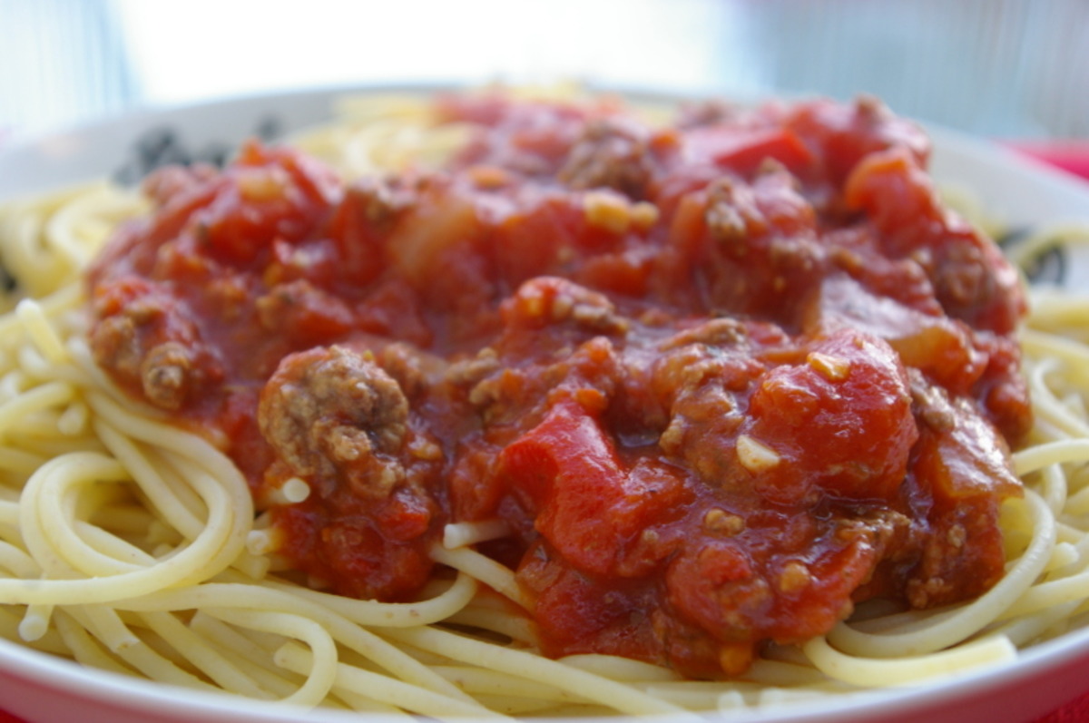 Crockpot Spaghetti Sauce - Yummy Mummy Kitchen