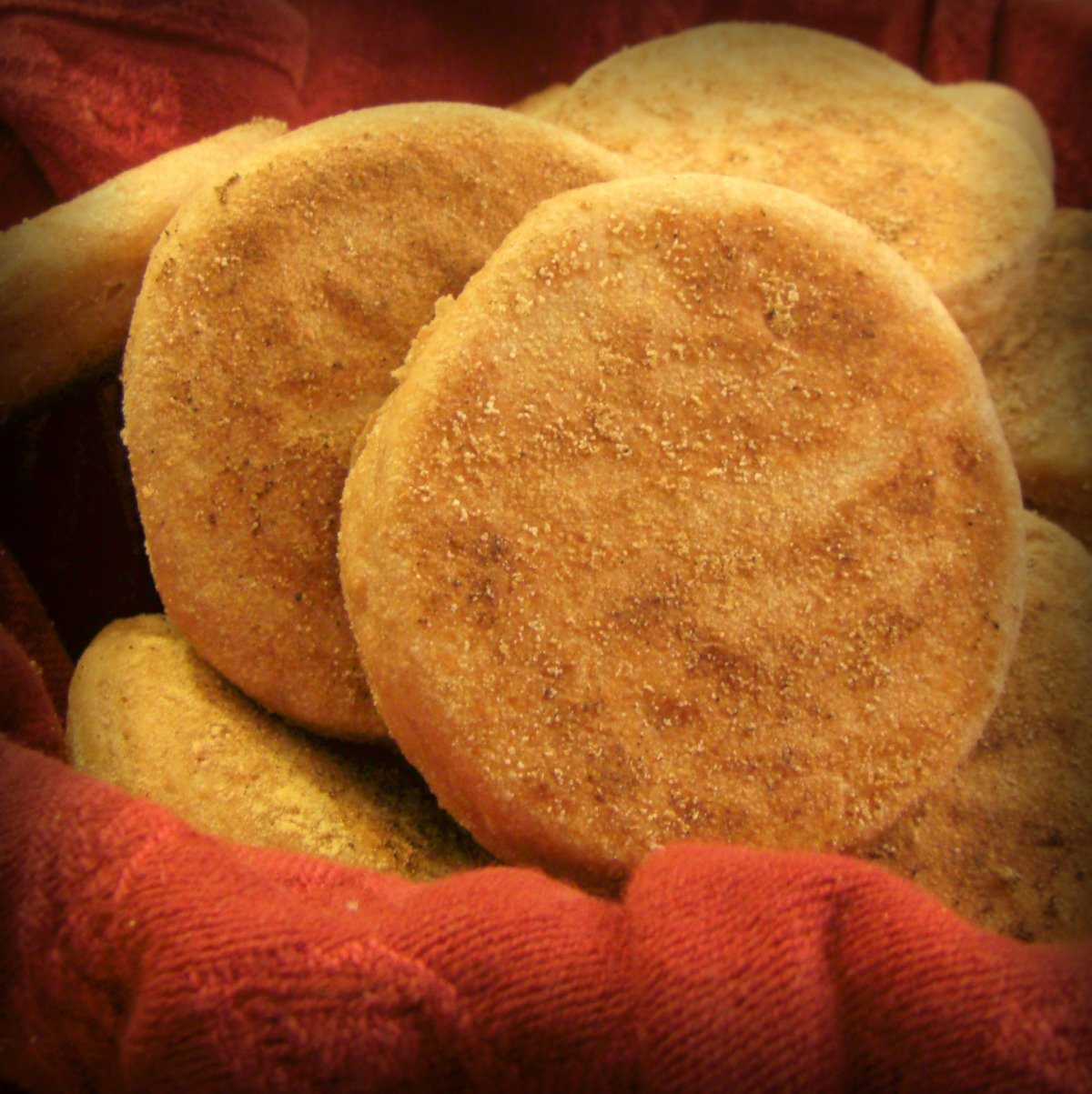 Homemade Buttery English Muffins_image