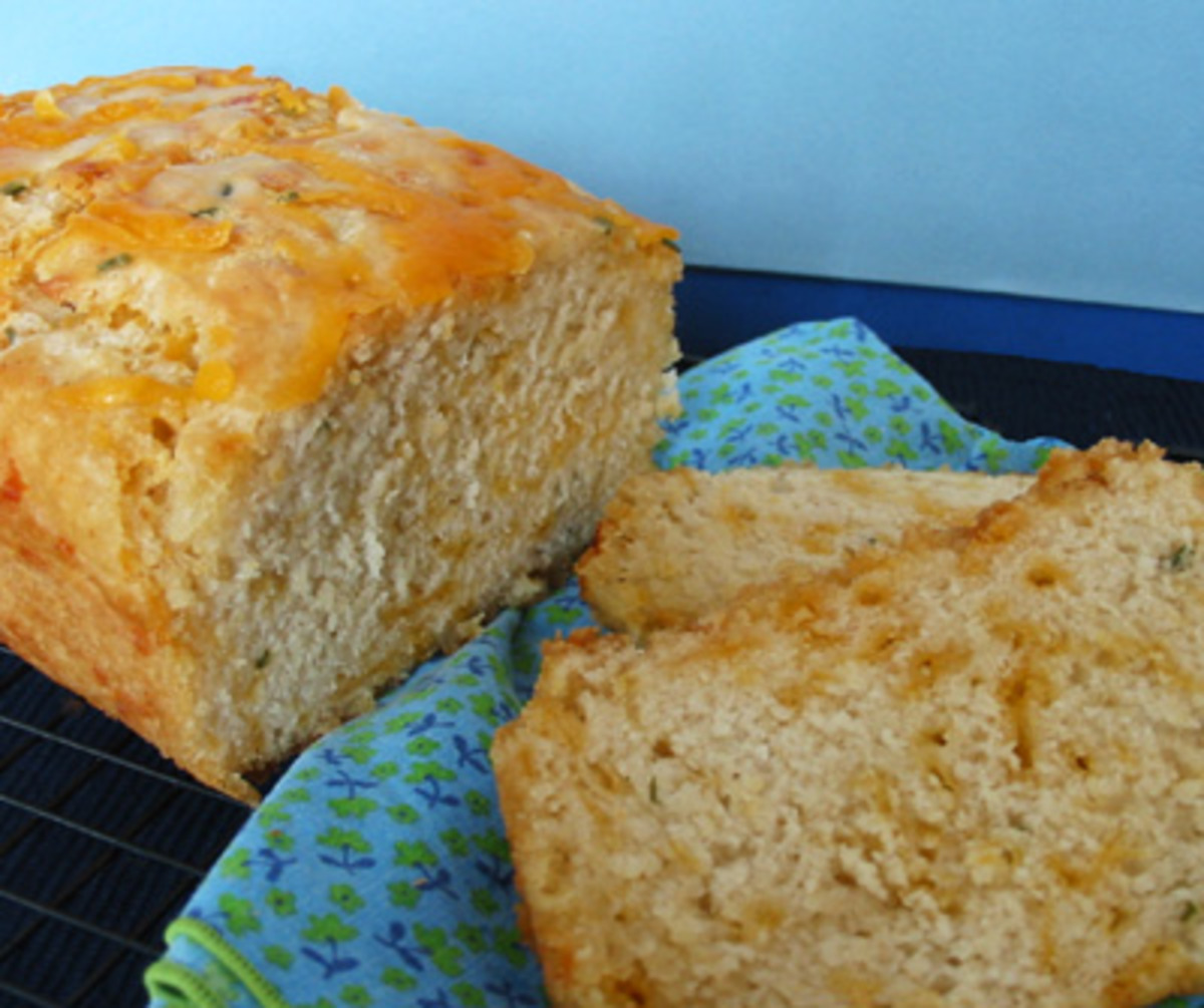 Cheddar Chive Beer Bread_image