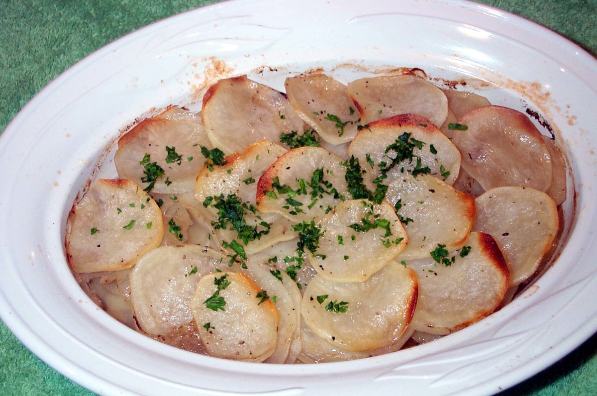 Cheeseless Scalloped Potatoes