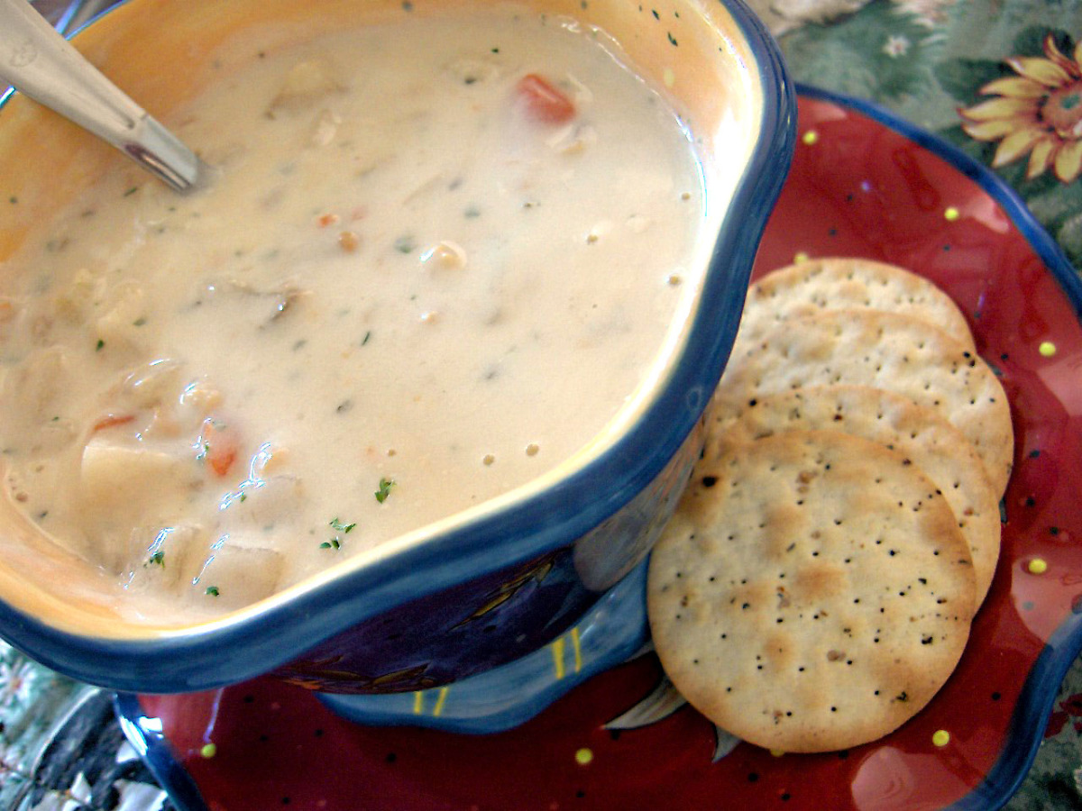 Best Lower Fat New England Style Clam Chowder Recipes