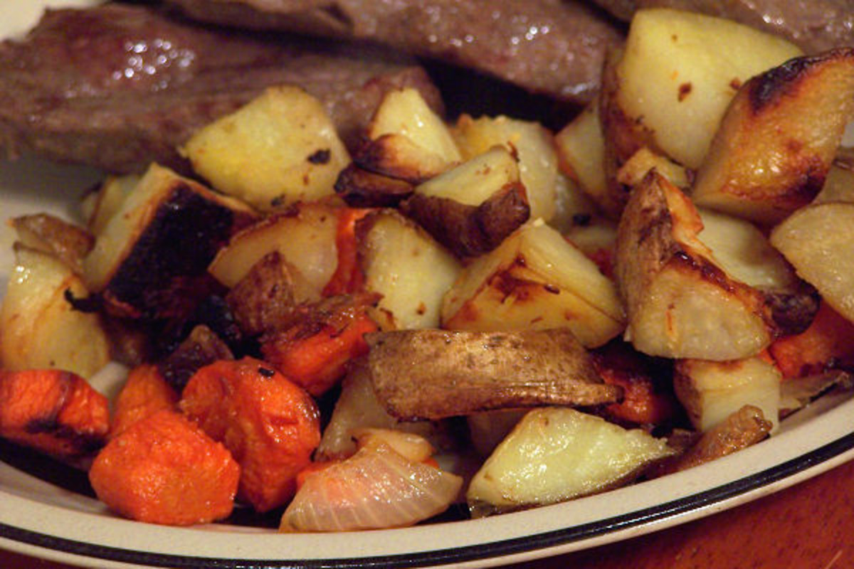Carrots & Potatoes Roasted w/ Onion and Garlic_image