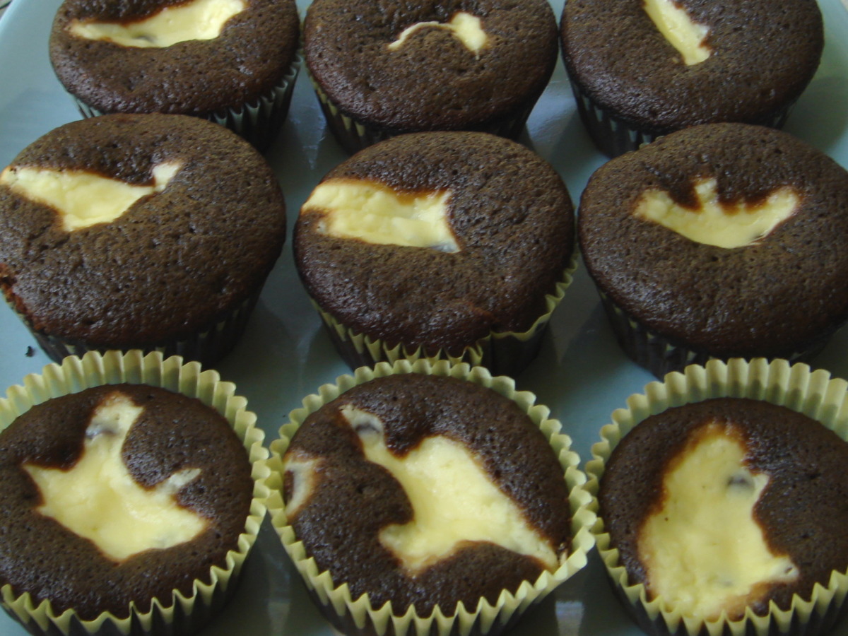 Chocolate Cream Cheese Cupcakes image