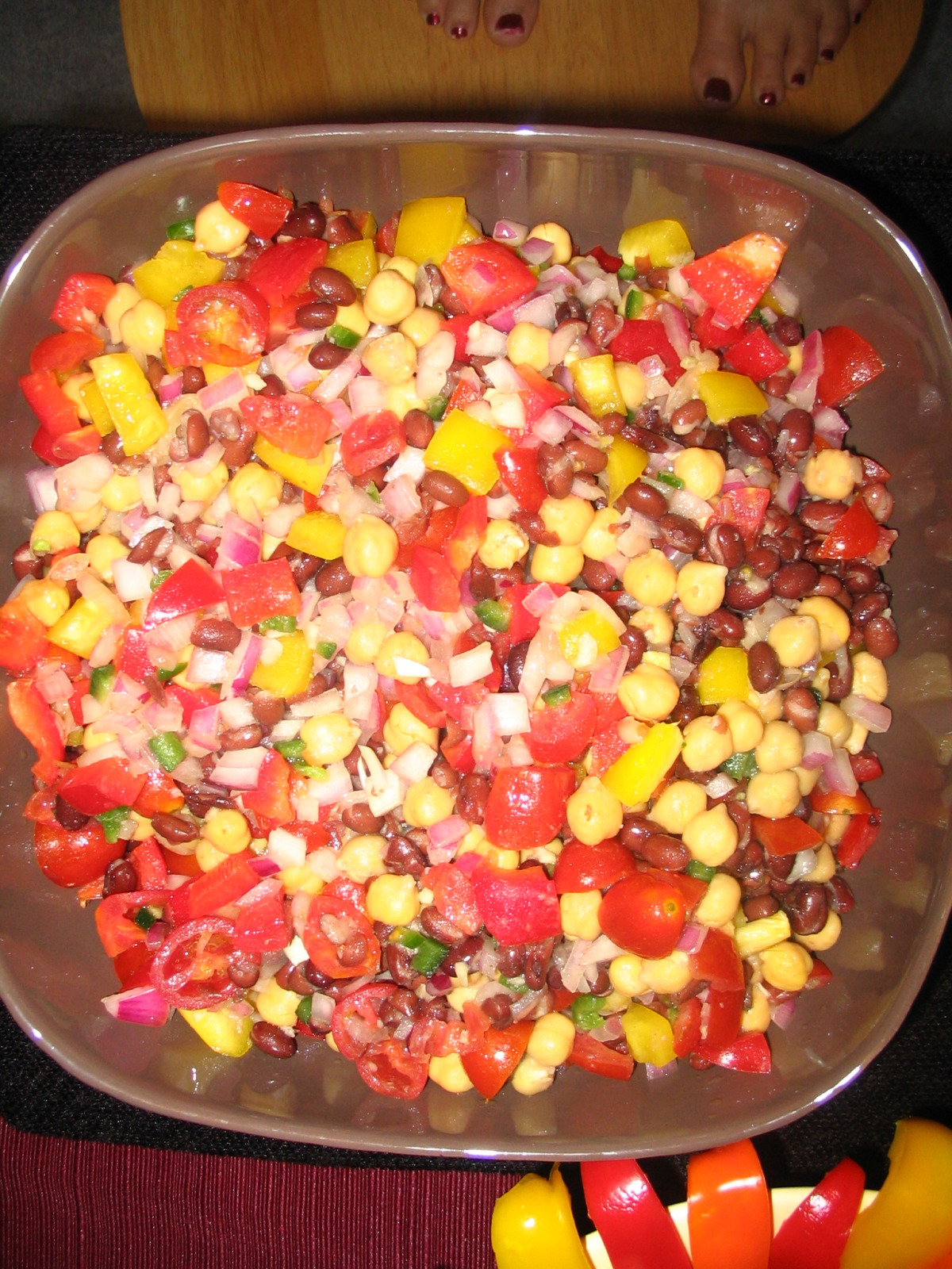 Colorful Chickpea and Black Bean Salad_image