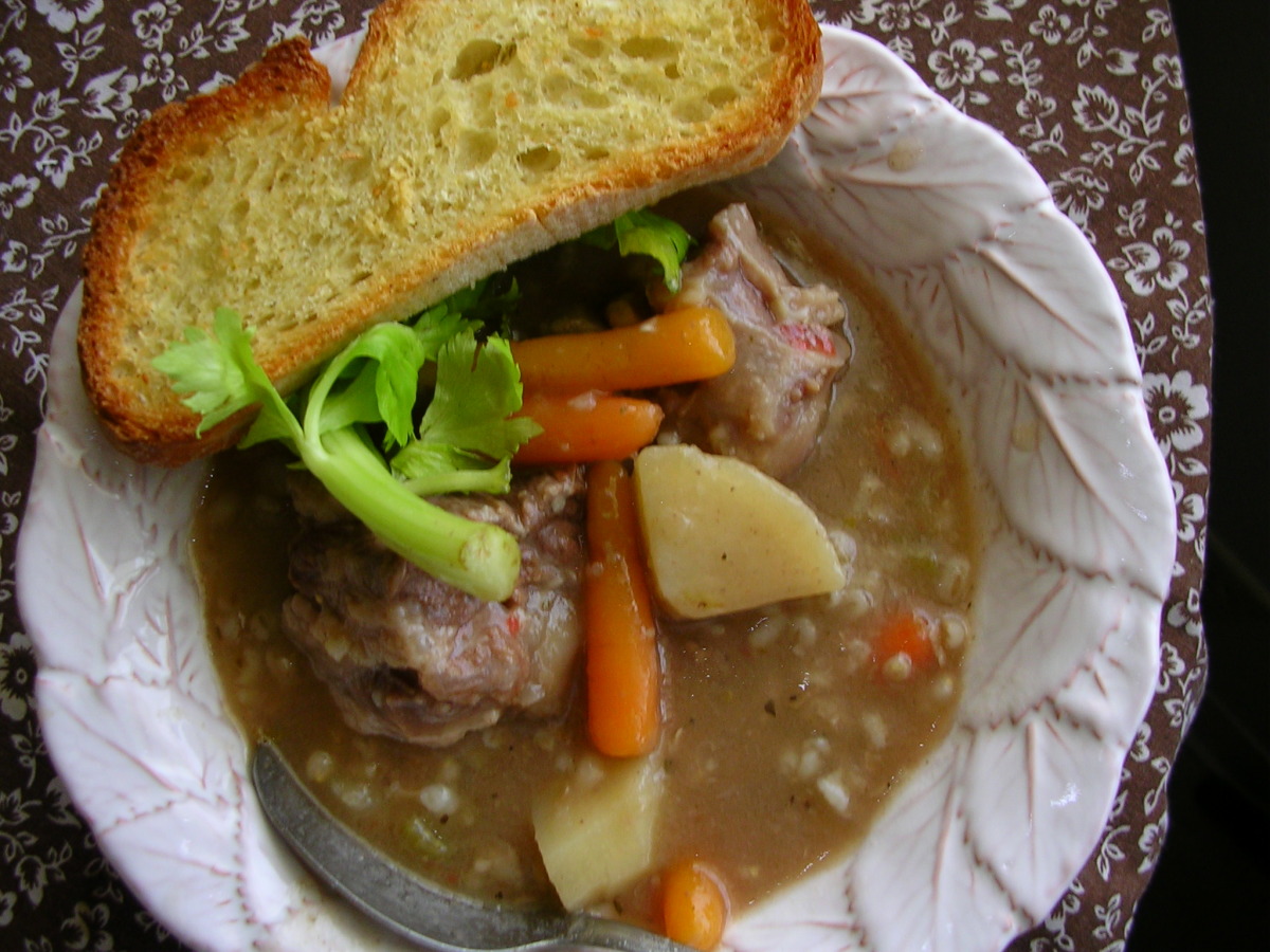 Slow Cooker Crock Pot Oxtail Barley Soup
