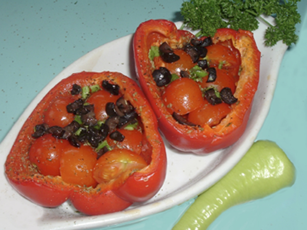 Provencal Tomato Stuffed Bell Peppers_image