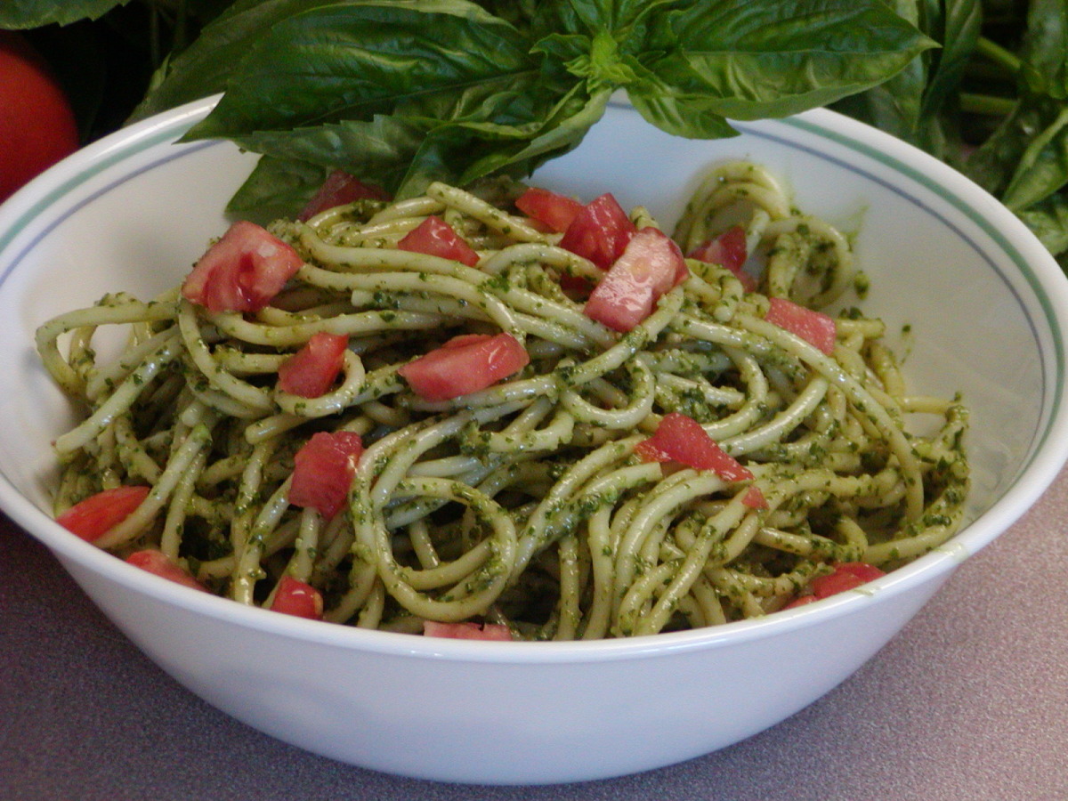 Pesto and Tomato Angel Hair Pasta_image