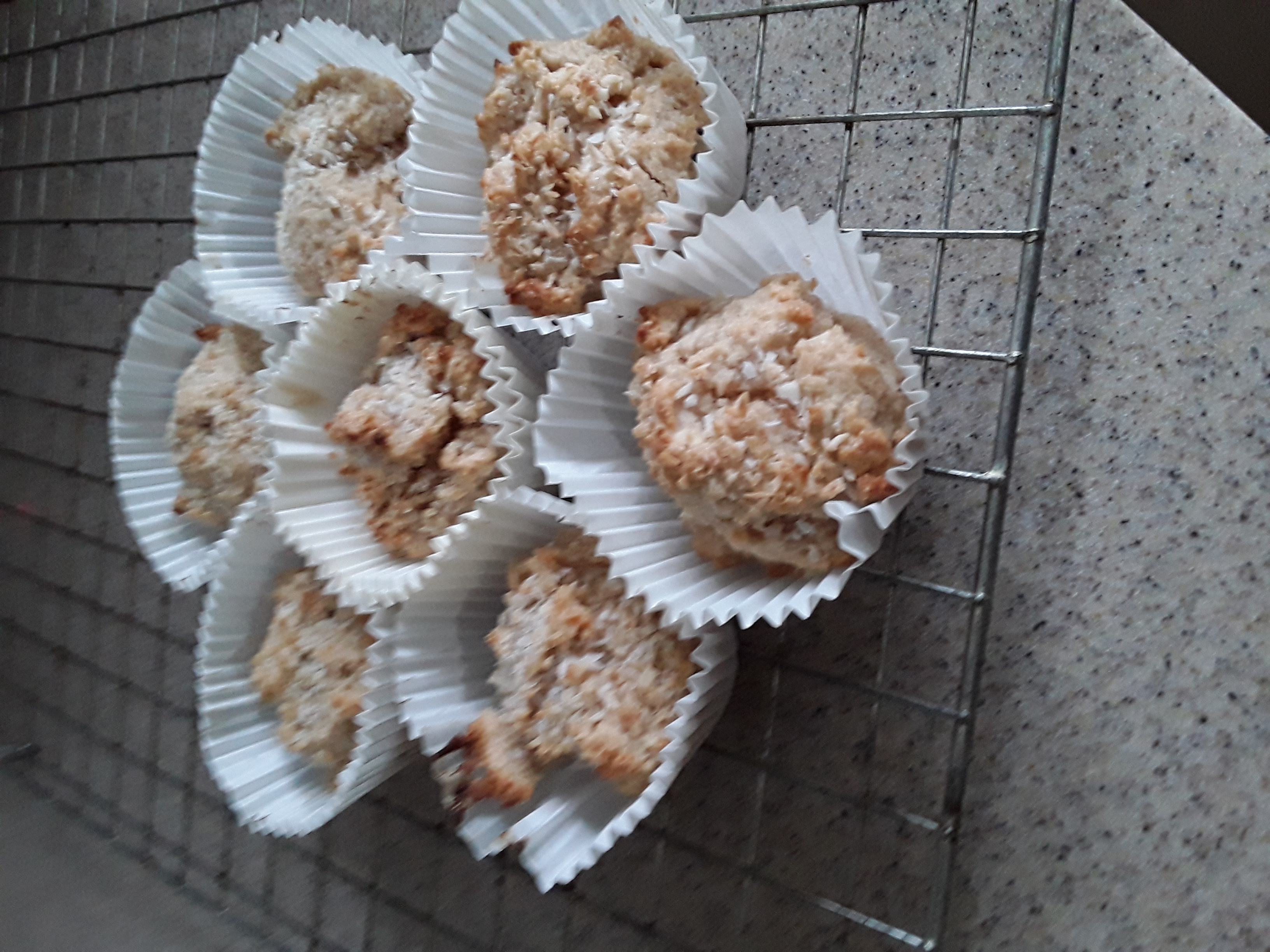 Easy Applesauce Muffins - Image 6