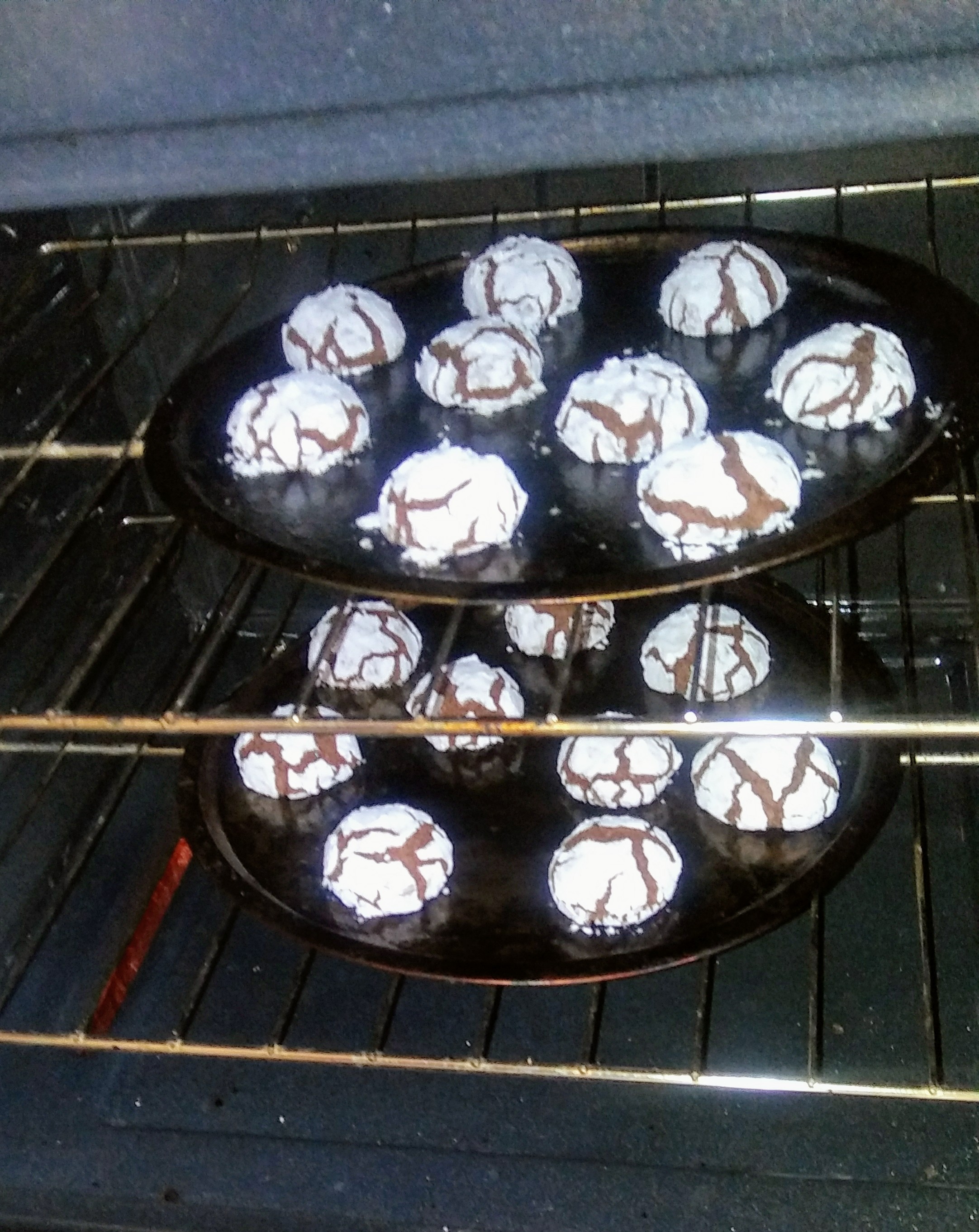 Easy Chocolate Cookies!! - Image 2