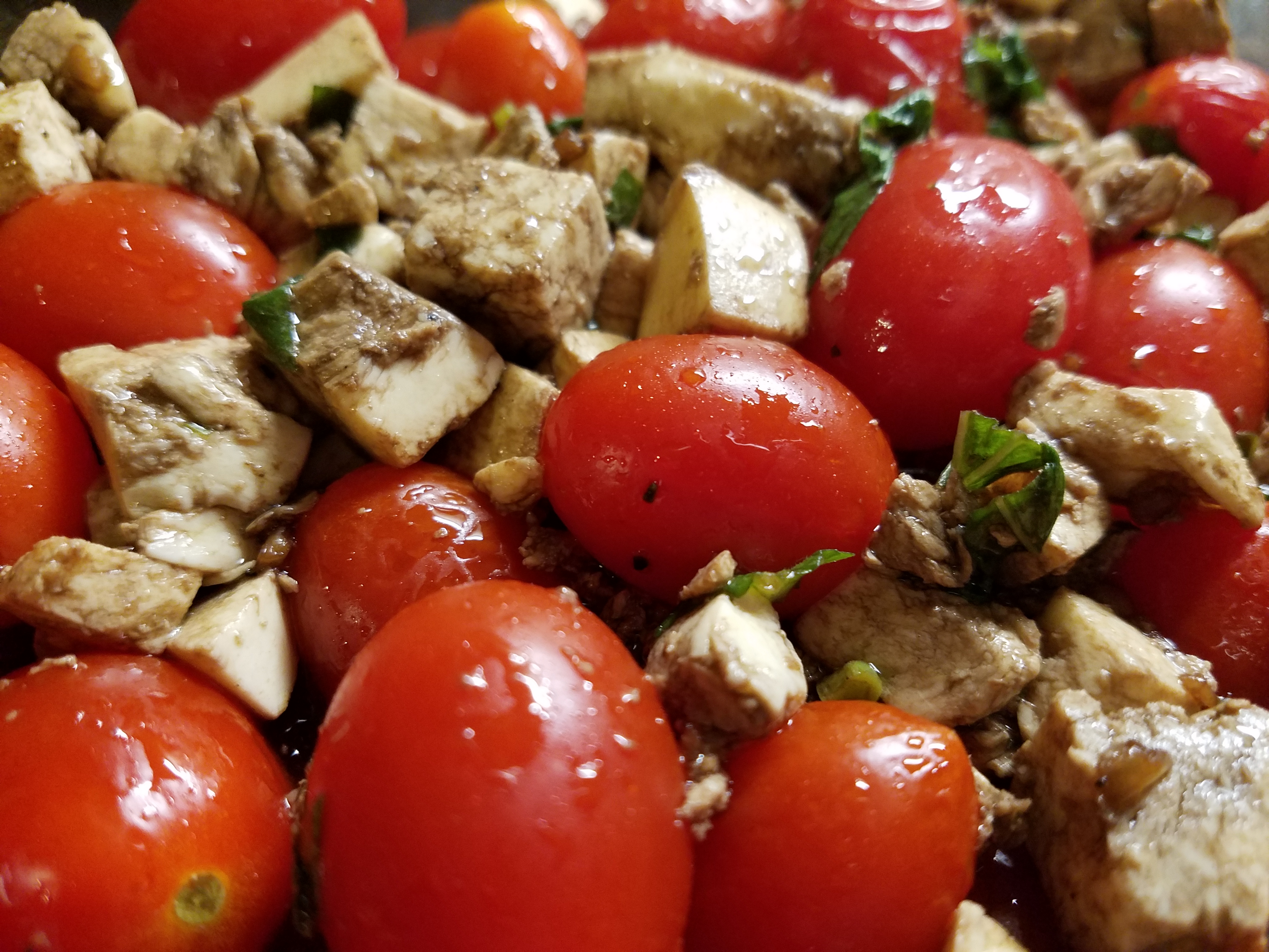 Balsamic Marinated Tomato and Mozzarella Salad - Image 2