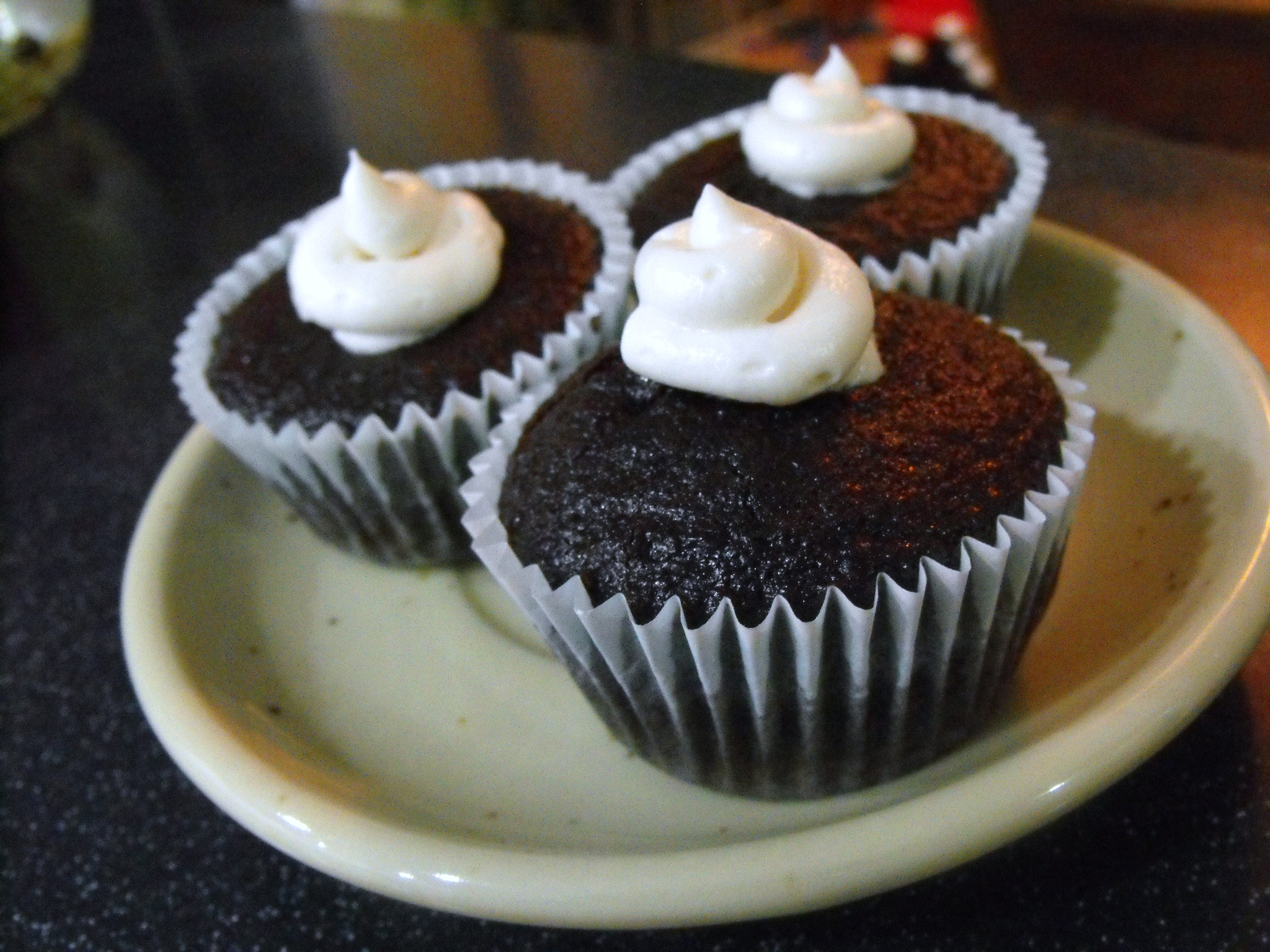 MIMI'S WHOOPIE PIE FILLED CHOCOLATE CUPCAKES