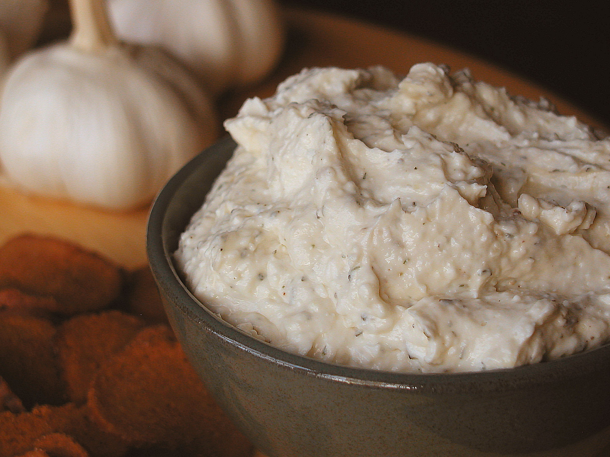 GARLIC FETA CHEESE SPREAD