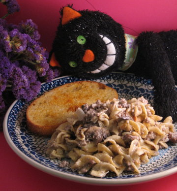 COMFORTING BEEF STROGANOFF CASSEROLE