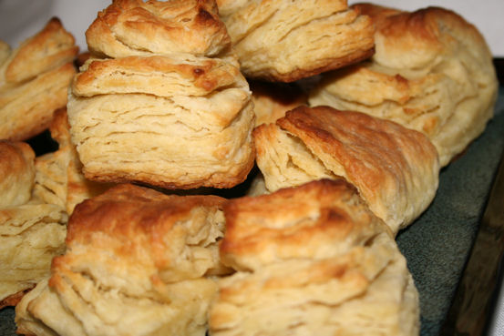 ✻ Recipe EXTRA-FLAKY SOUTHERN BUTTERMILK BISCUITS