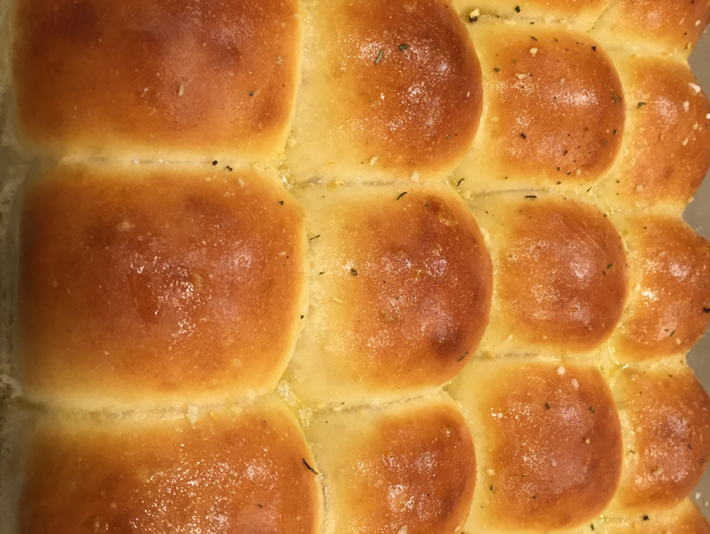 LION HOUSE DINNER ROLLS