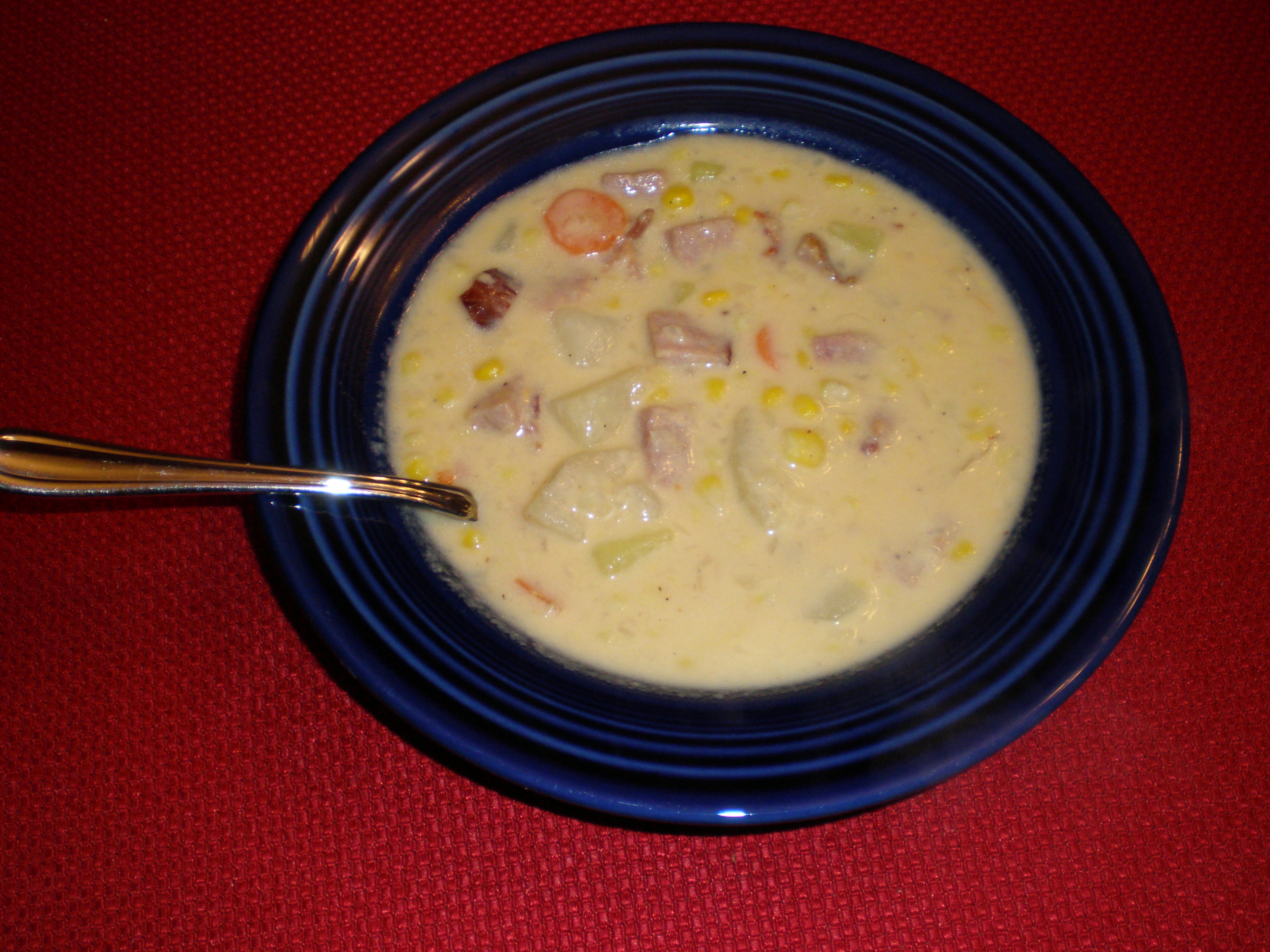 CHEESY HAM CHOWDER