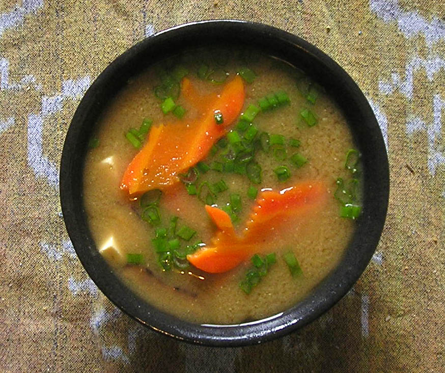 MISO SOUP WITH SHIITAKE MUSHROOMS AND TOFU