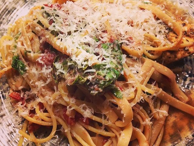 BALSAMIC TOMATO-BASIL PASTA