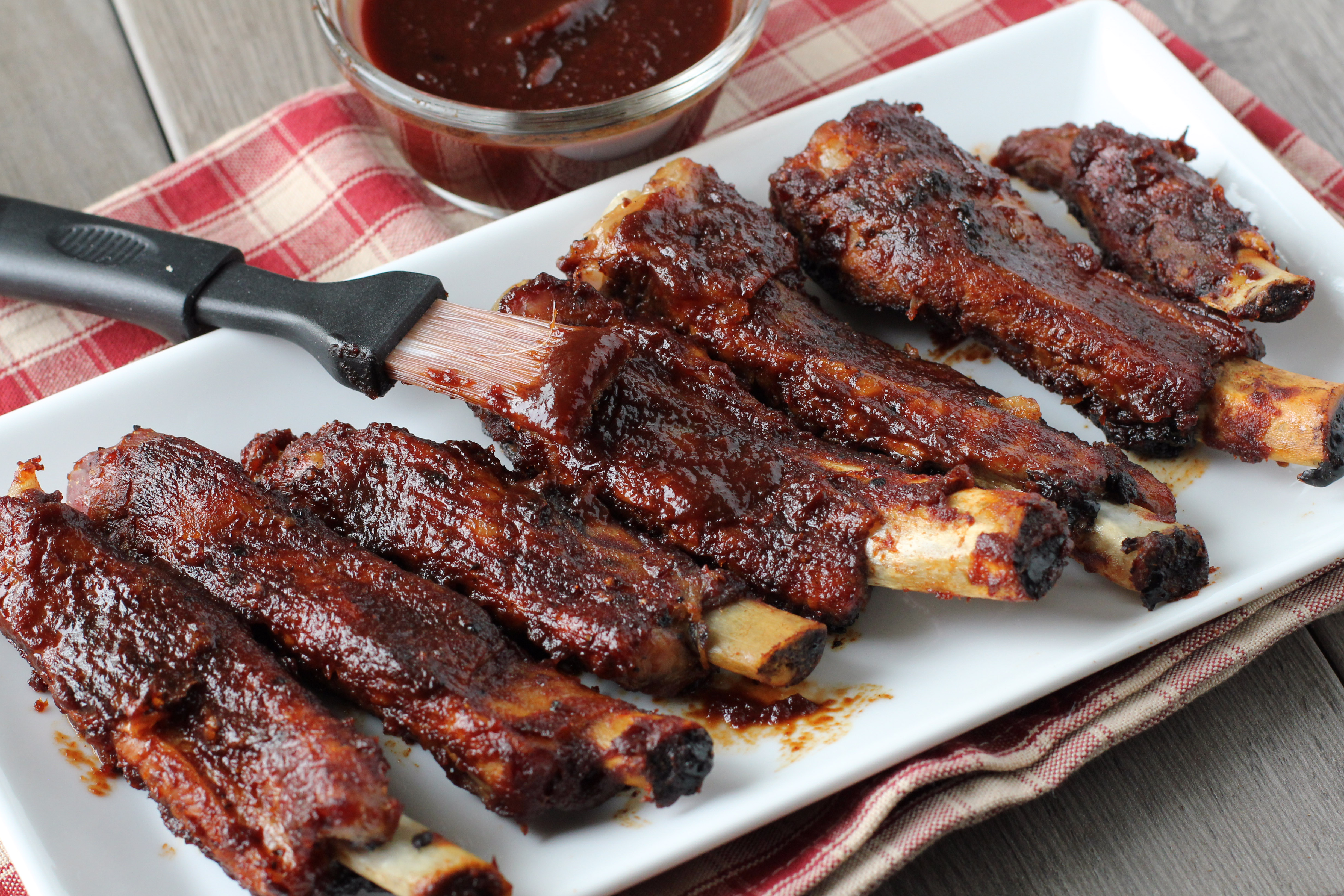 OVEN BARBECUED ST. LOUIS STYLE RIBS