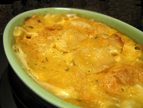 CHEESY SCALLOPED POTATOES