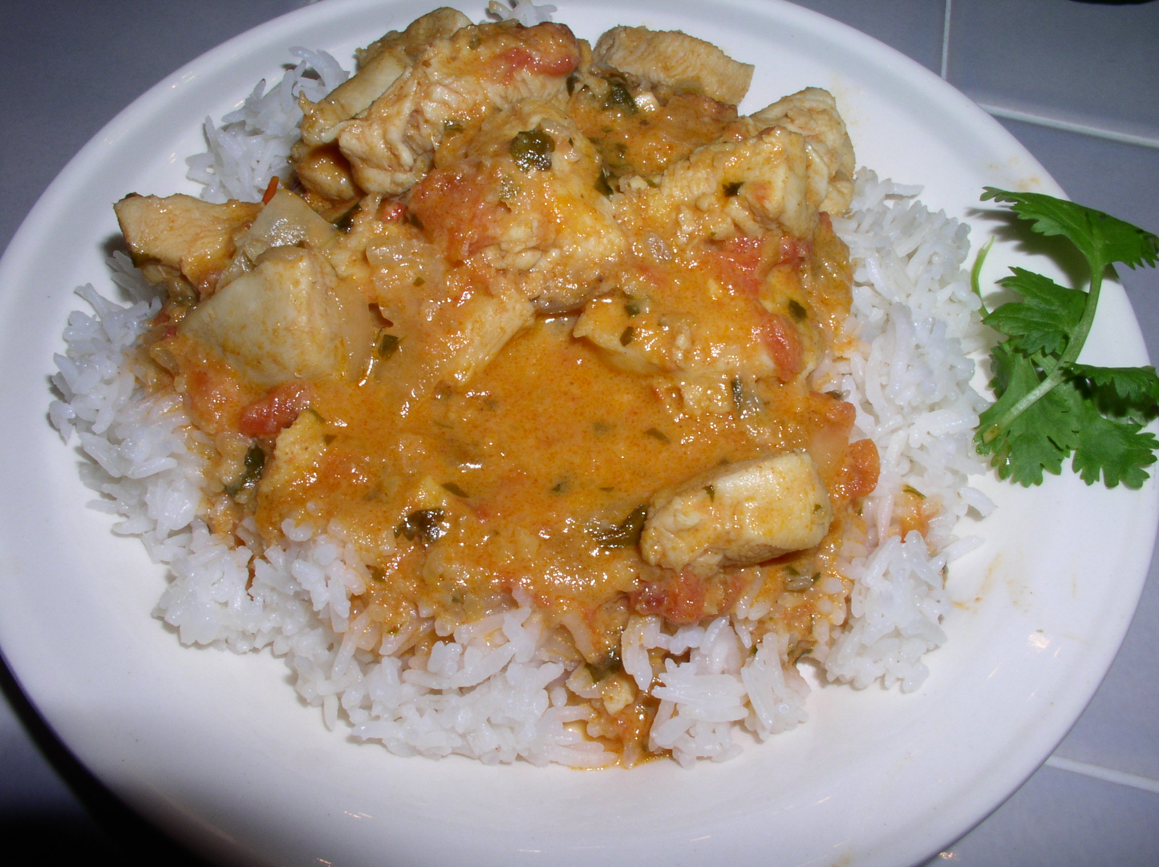 CHICKEN CURRY WITH CASHEWS