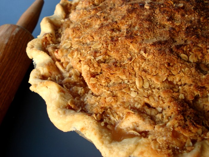 OATMEAL CRUMB TOPPING FOR PIES