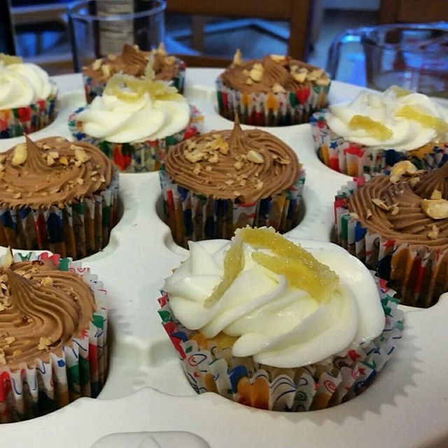 LEMON BUTTERCREAM FROSTING LEMON BUTTERCREAM FROSTING