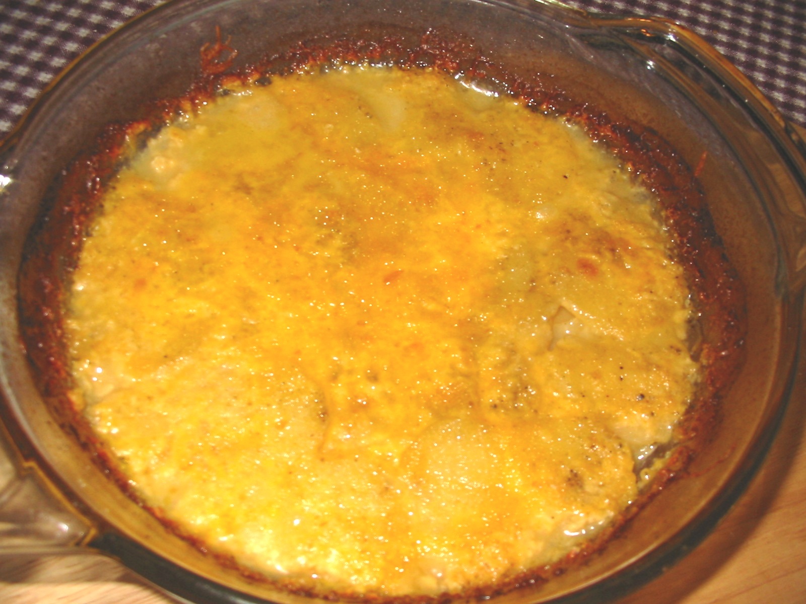 CHEESY POTATOES AU GRATIN