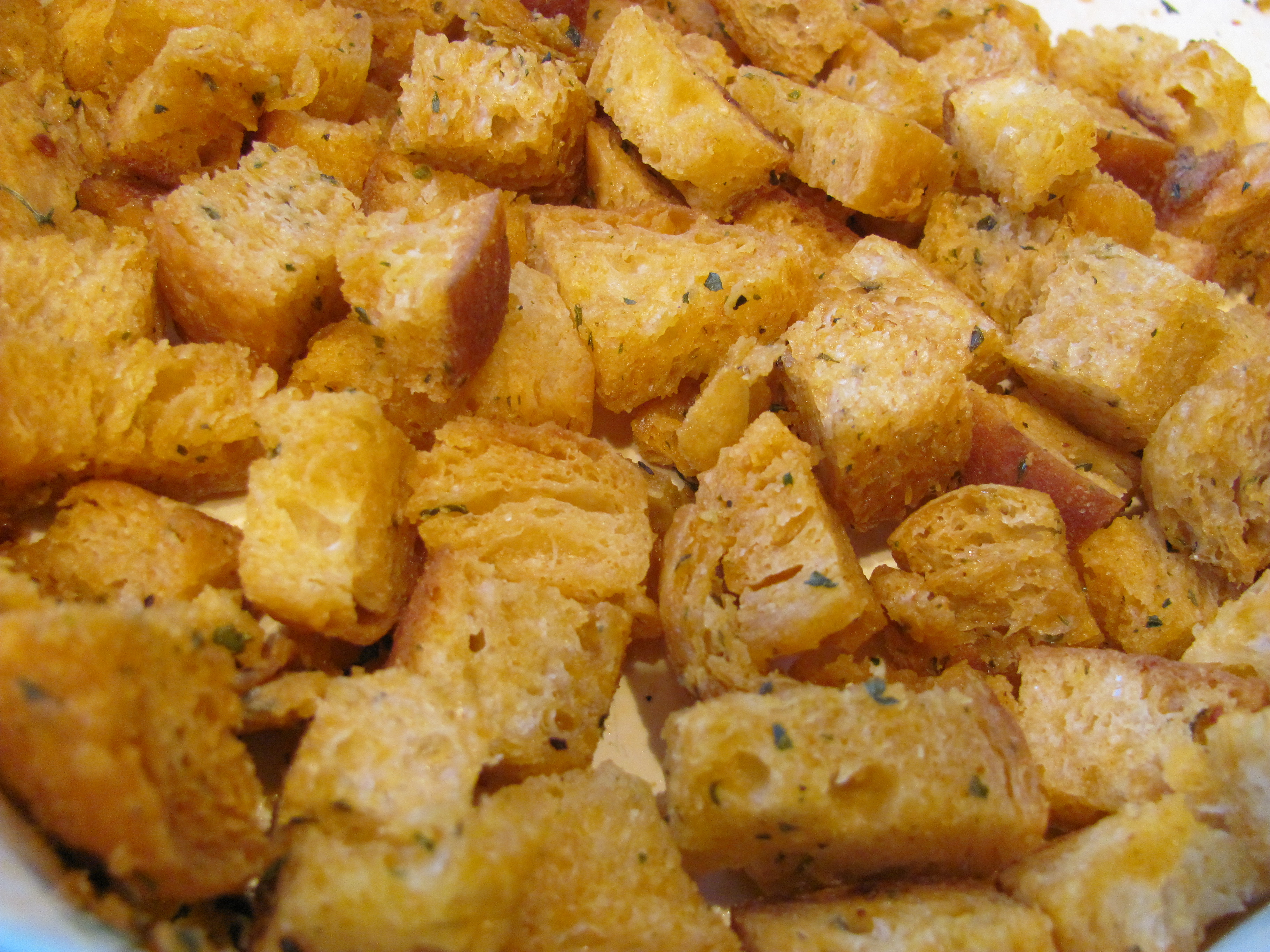 MICROWAVE CROUTONS