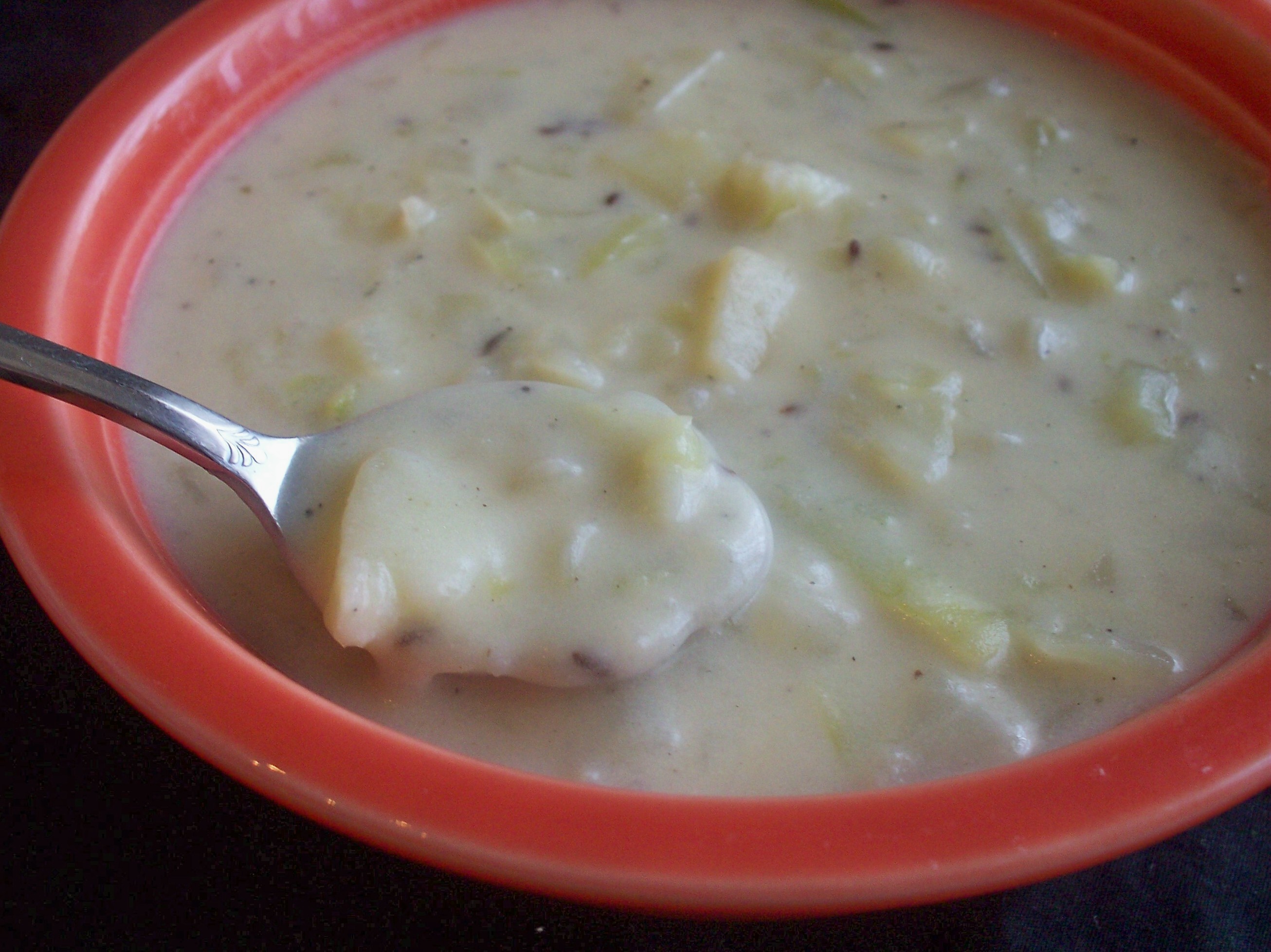 CABBAGE AND POTATO SOUP