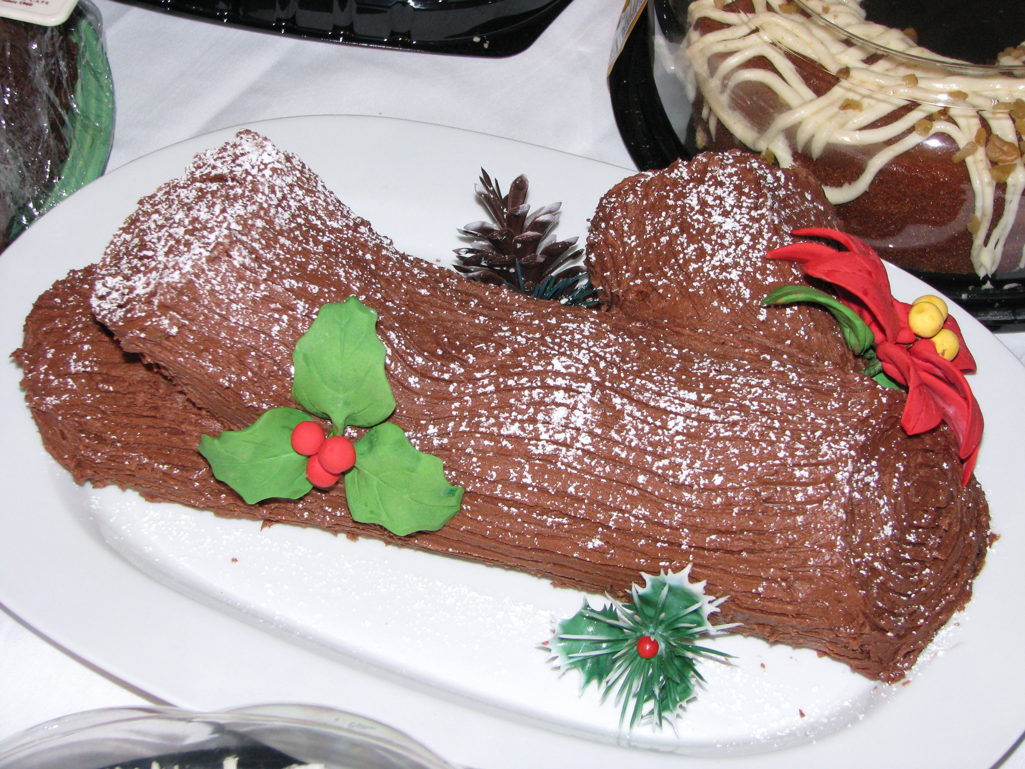 Zhehao Christmas Cake Pans Christmas Yule Log Pan Classic Buche De Noel  Yule Log Pan Chocolate Yule Log Traditional Holiday Cake Mold Christmas  Cake