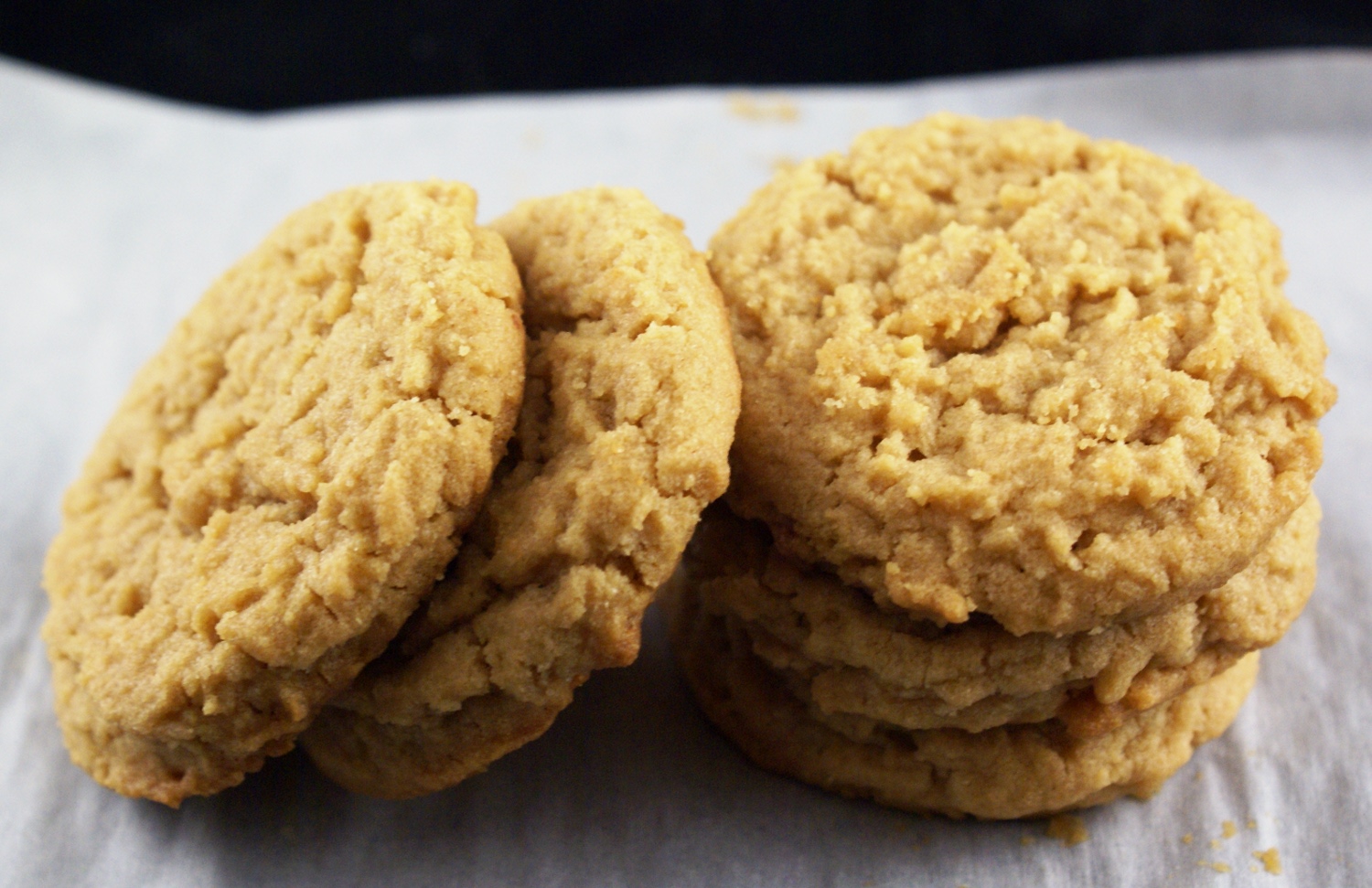 MRS. FIELD'S SOFT AND CHEWY PEANUT BUTTER COOKIES
