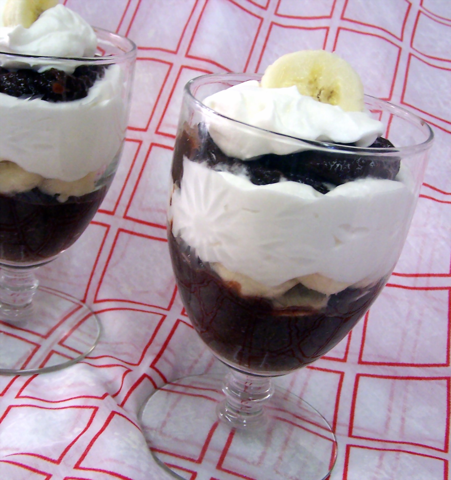 LOW-FAT CHOCOLATE BANANA PARFAITS