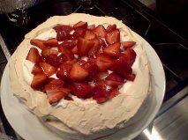 STRAWBERRY PAVLOVA