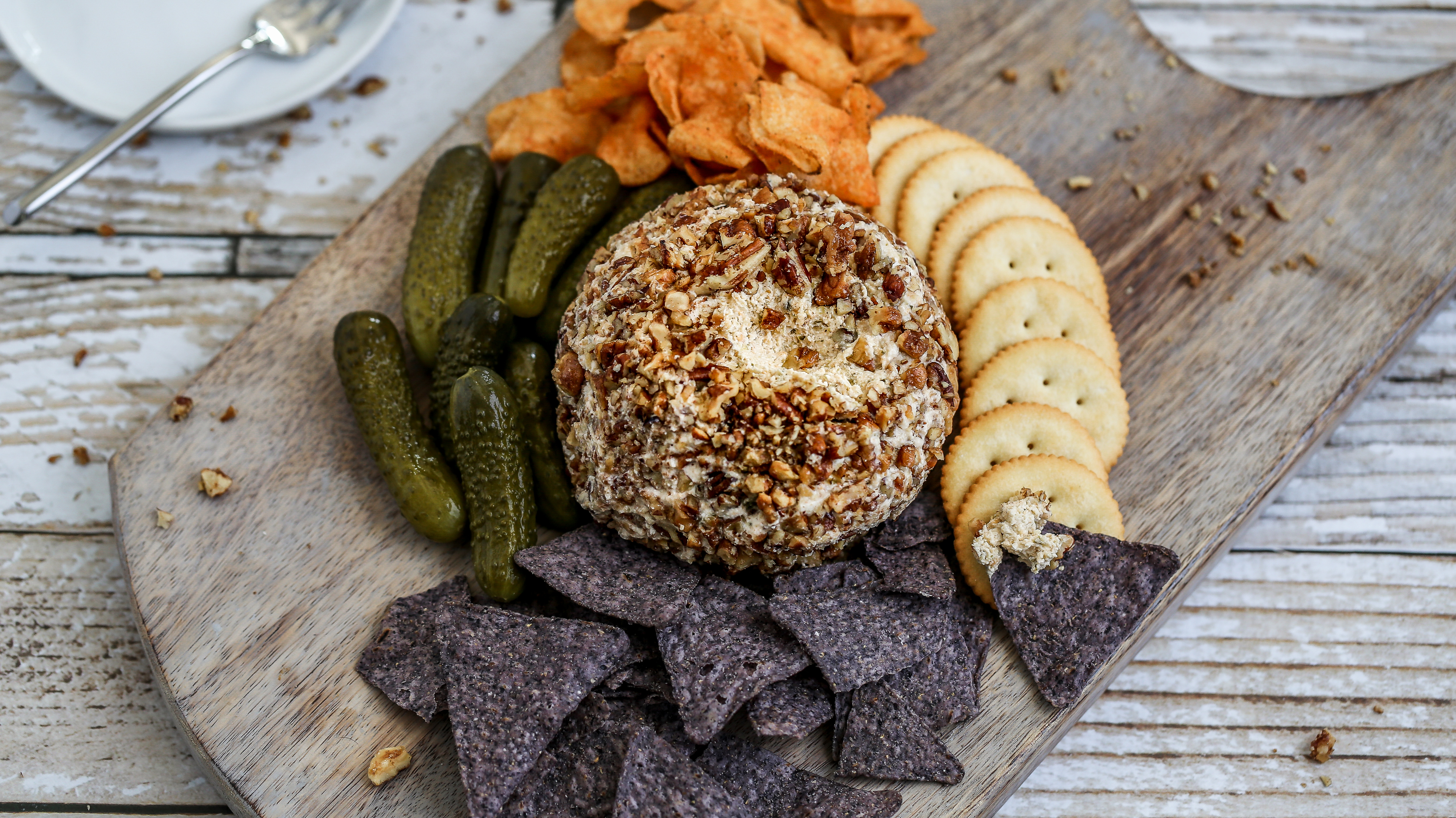 MARGARET'S CHEESE BALL