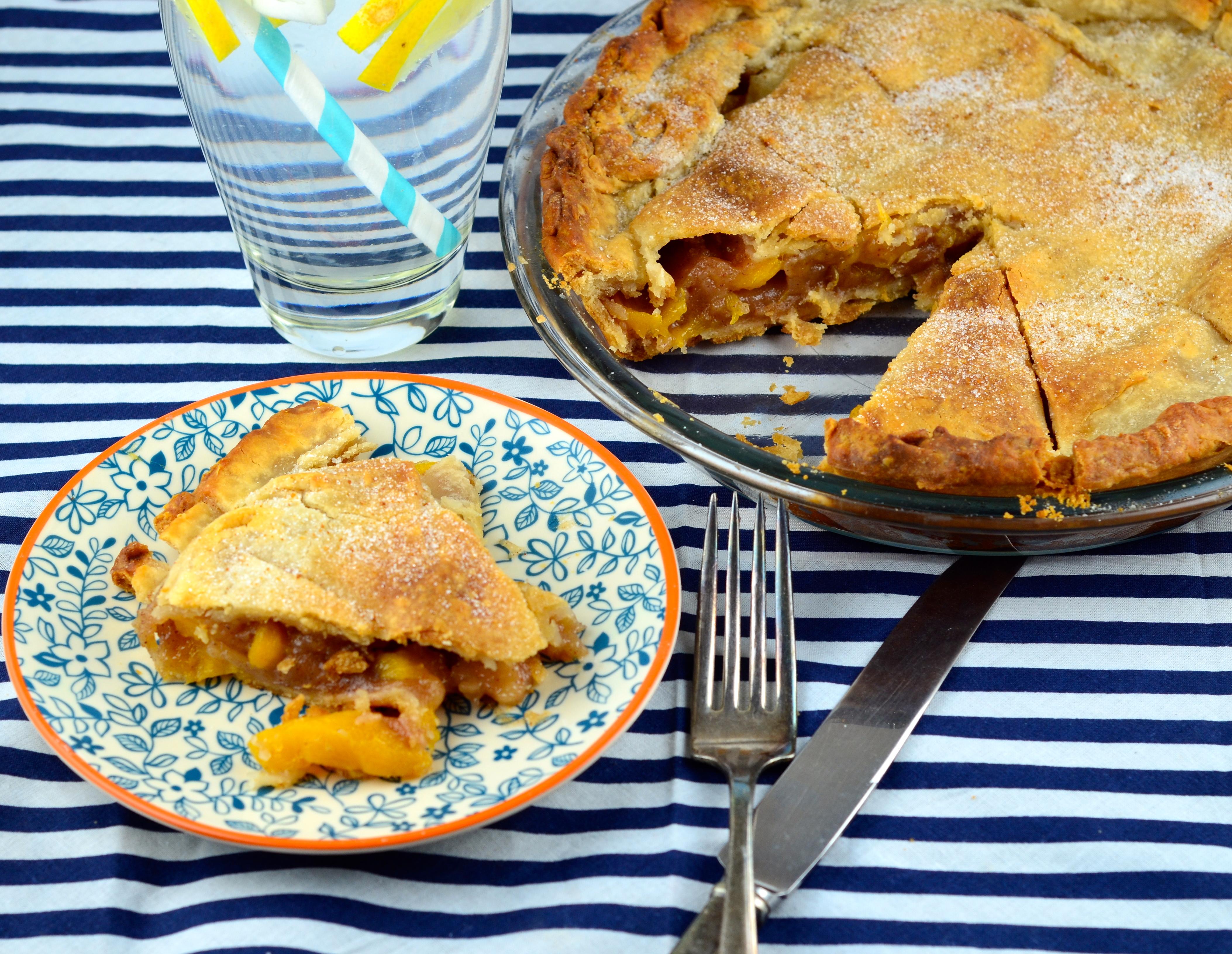 SIMPLE PEACH PIE