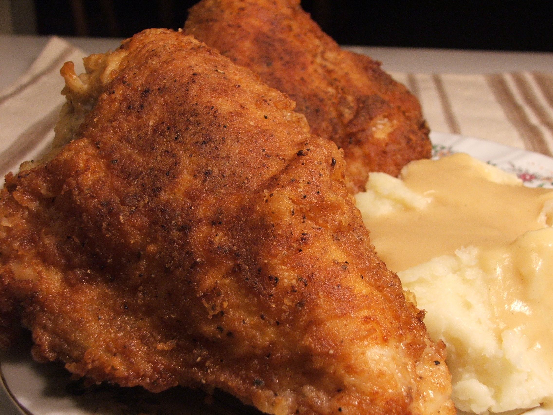 GRANDMA'S SOUTHERN FRIED CHICKEN