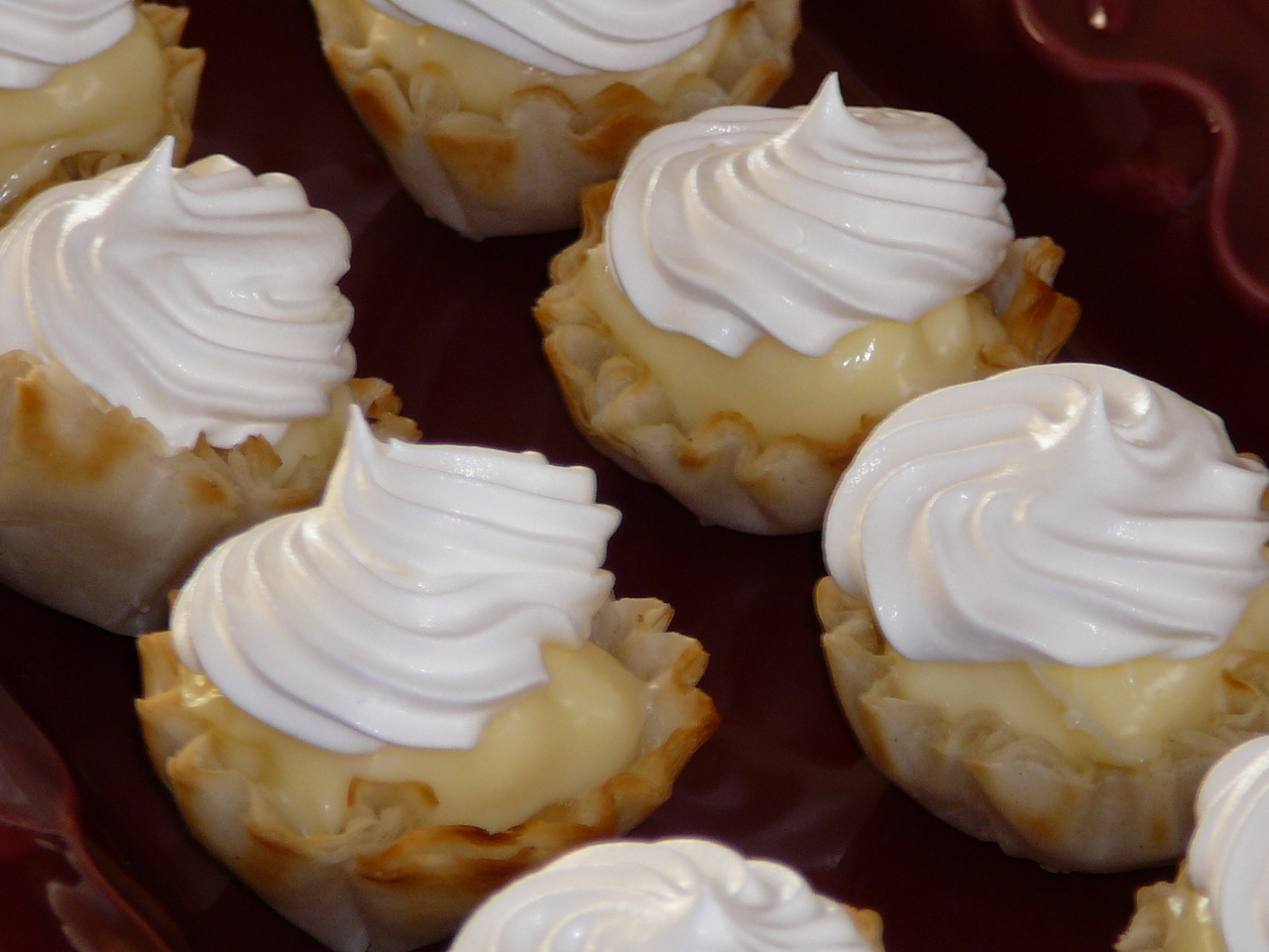 CREAMY LEMON TARTS