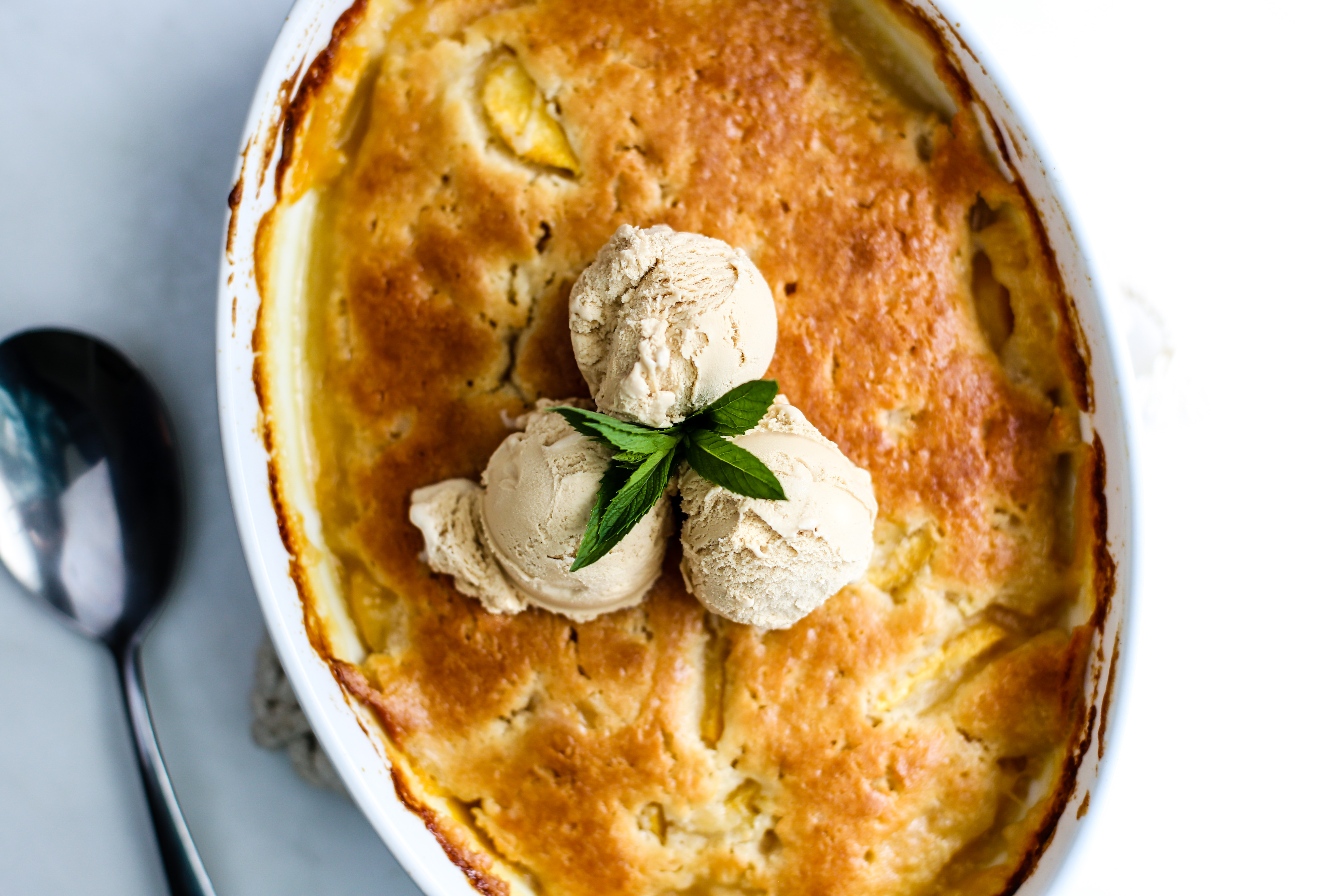 SUMMERTIME PEACH COBBLER