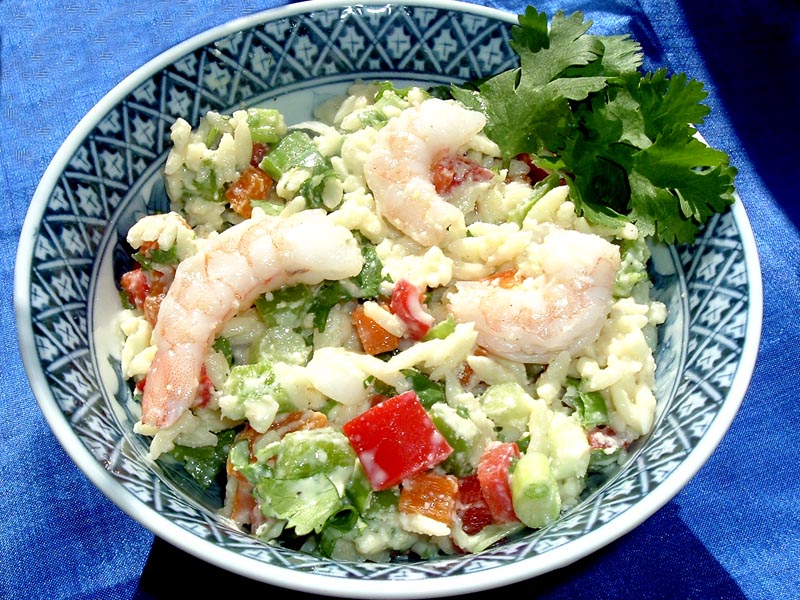 ლ Easy ORZO SHRIMP SALAD