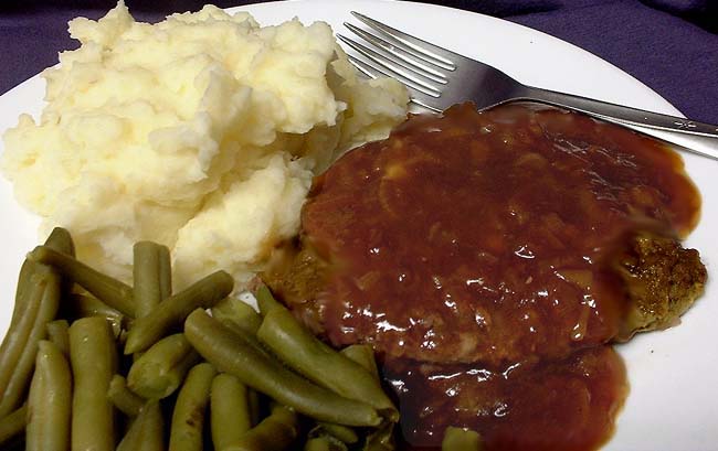 CUBE STEAK WITH ONION GRAVY