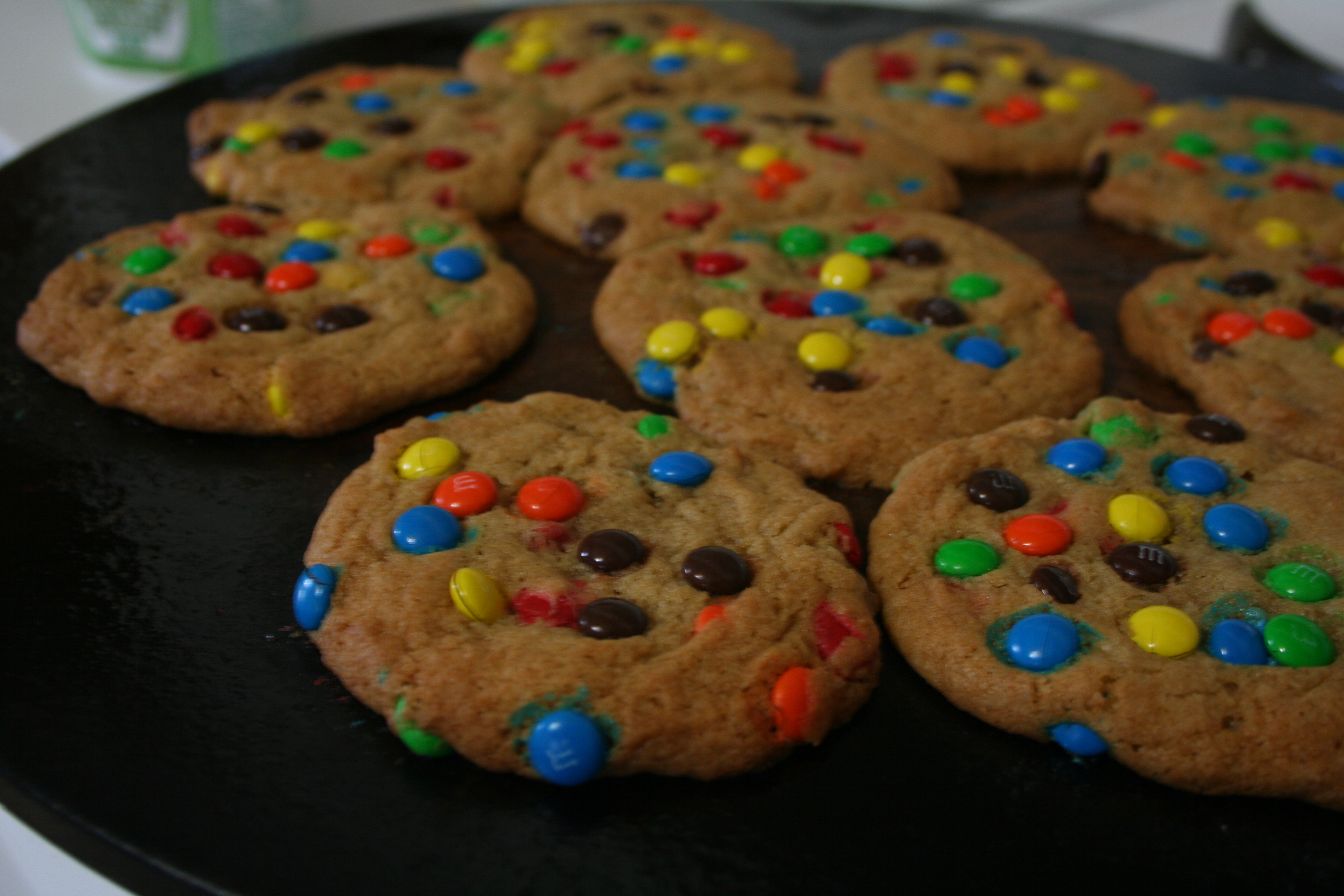 M&M Party Cookies – Can't Stay Out of the Kitchen